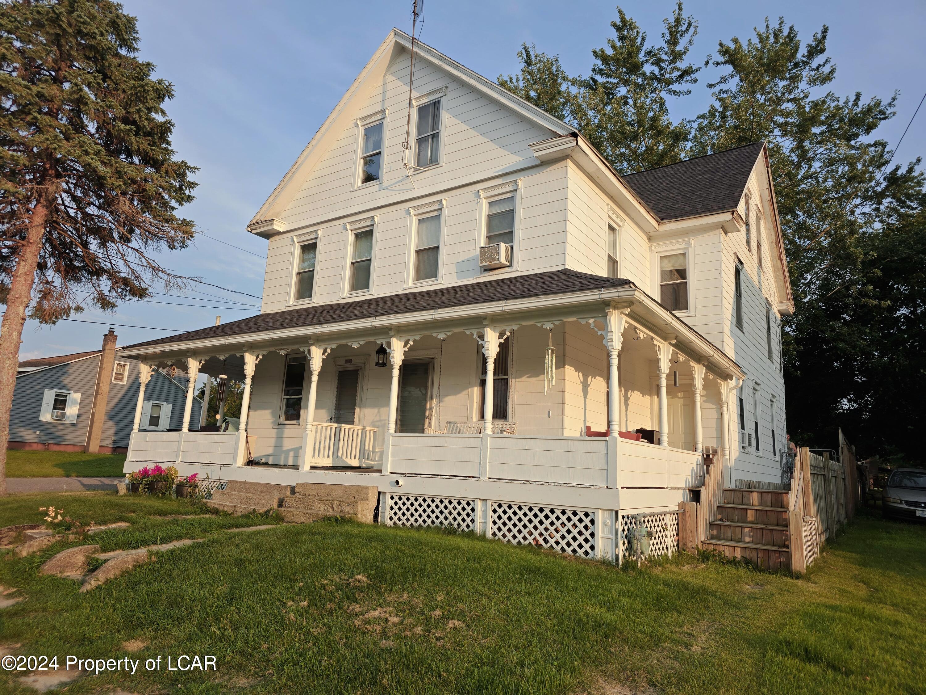 632 1st Street, Nescopeck, Pennsylvania image 1