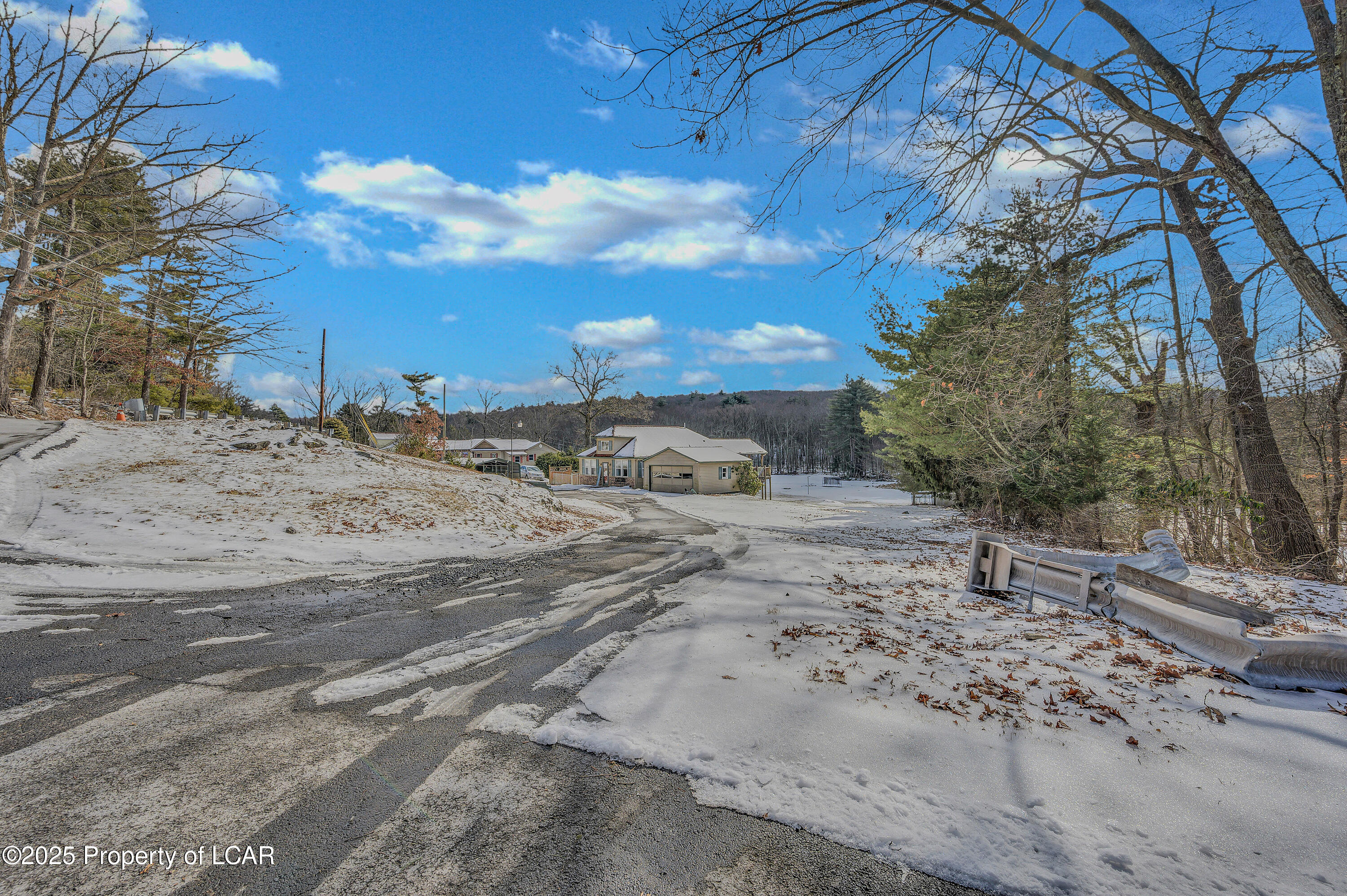 5870 N Nuangola Road, Mountain Top, Pennsylvania image 35