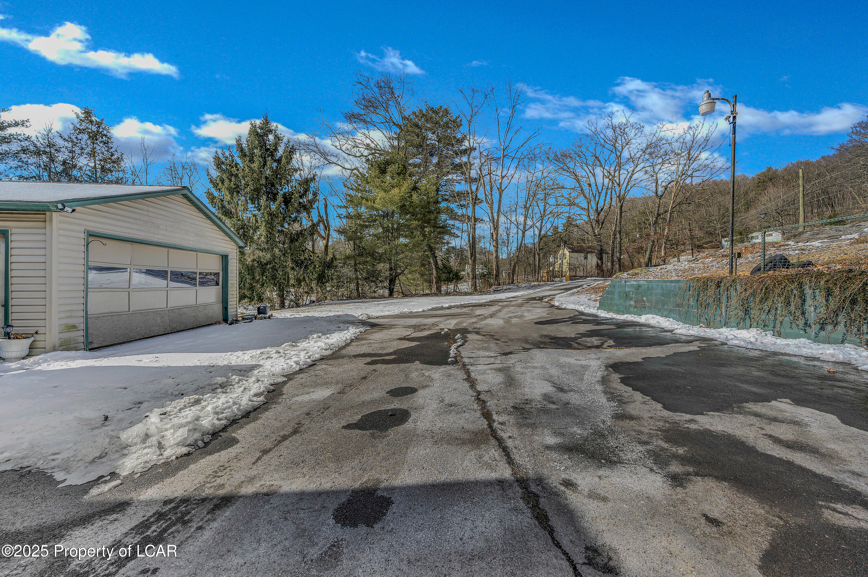 5870 N Nuangola Road, Mountain Top, Pennsylvania image 34