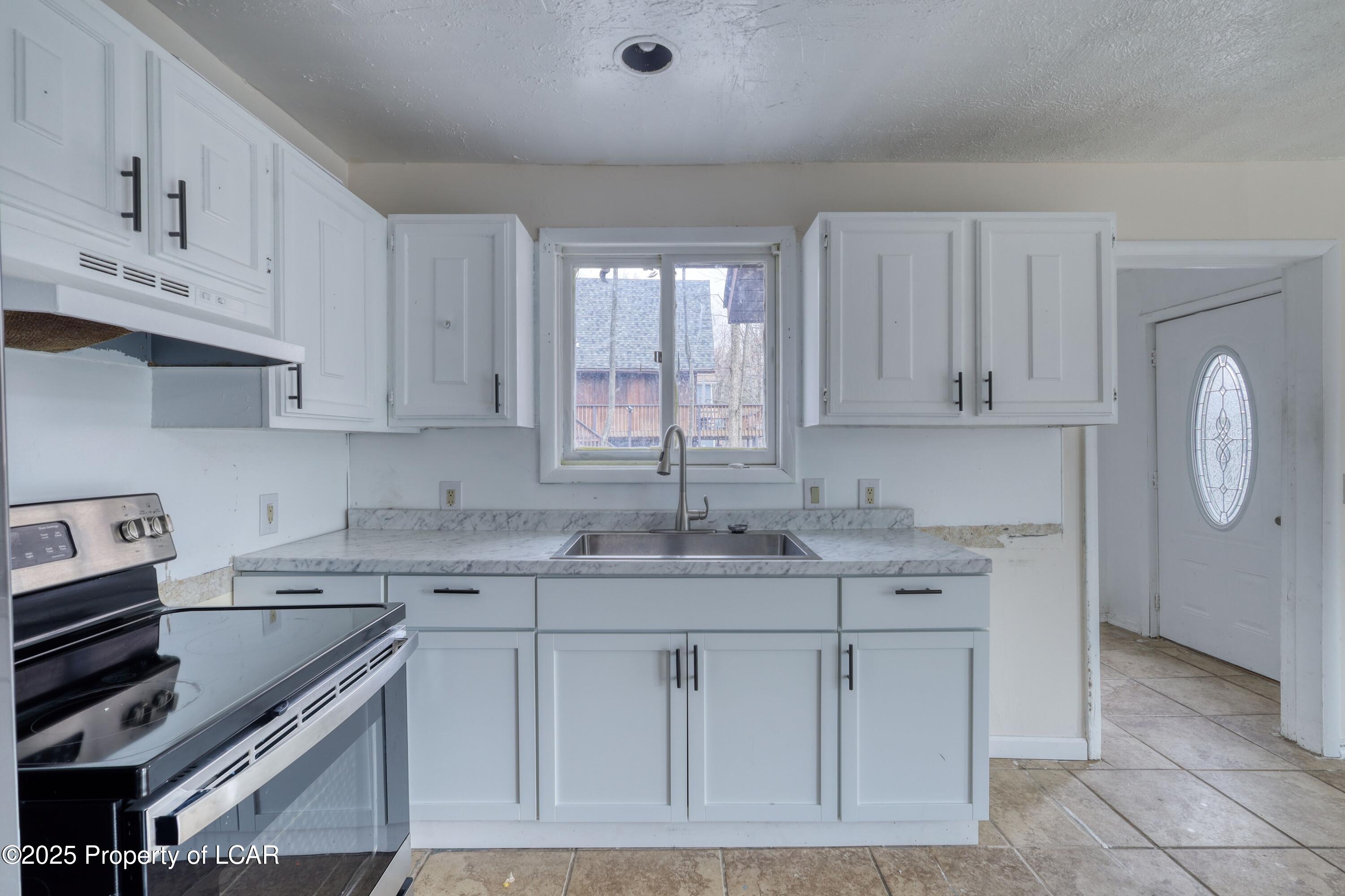 1452 Waterfront Drive, Tobyhanna, Idaho image 7