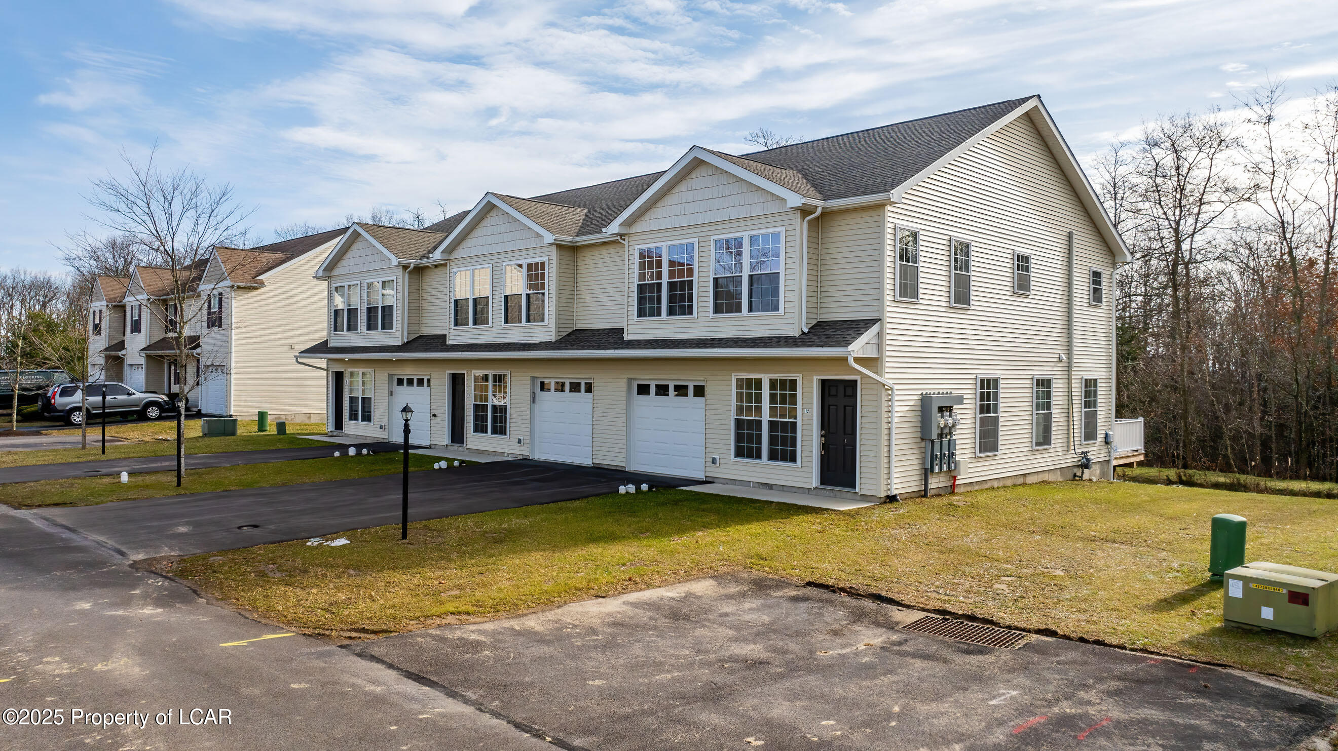 12 Nicole Lane, Hazleton, Idaho image 1
