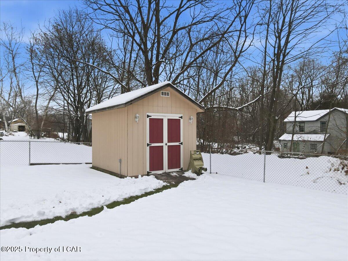 Larksville, Pennsylvania 18704, United States, 2 Bedrooms Bedrooms, ,1 BathroomBathrooms,Residential,Active,252414