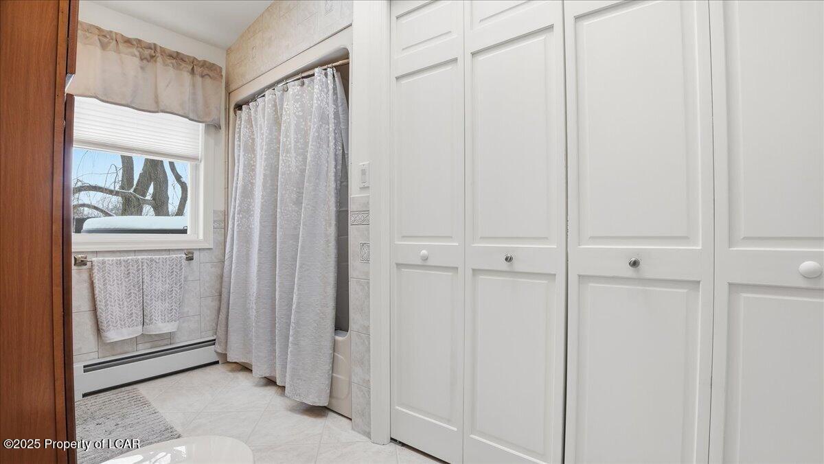 Larksville, Pennsylvania 18704, United States, 2 Bedrooms Bedrooms, ,1 BathroomBathrooms,Residential,Active,252414