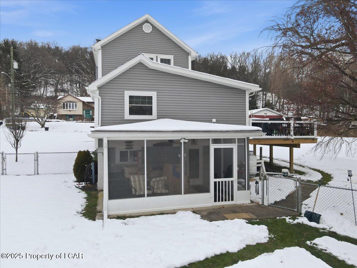 Larksville, Pennsylvania 18704, United States, 2 Bedrooms Bedrooms, ,1 BathroomBathrooms,Residential,Active,252414