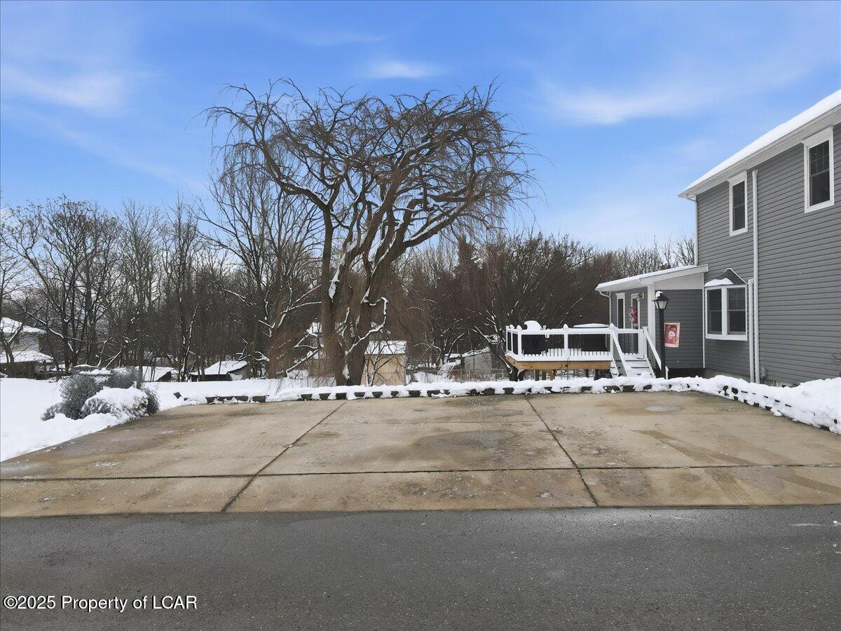 Larksville, Pennsylvania 18704, United States, 2 Bedrooms Bedrooms, ,1 BathroomBathrooms,Residential,Active,252414