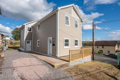 Homes For Sale - 188 Franklin Street<br/> Plymouth, PA 18651