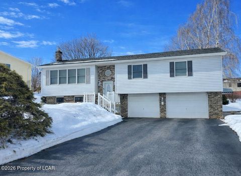 Homes For Sale - 119 Applegate Lane<br/> Drums, PA 18222