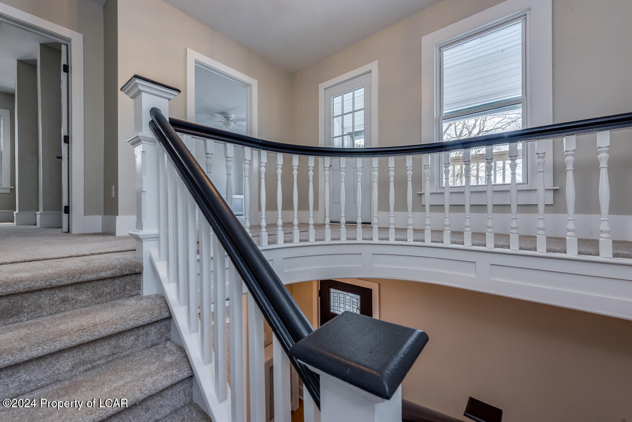 22 Machell Avenue, Dallas, Pennsylvania image 11