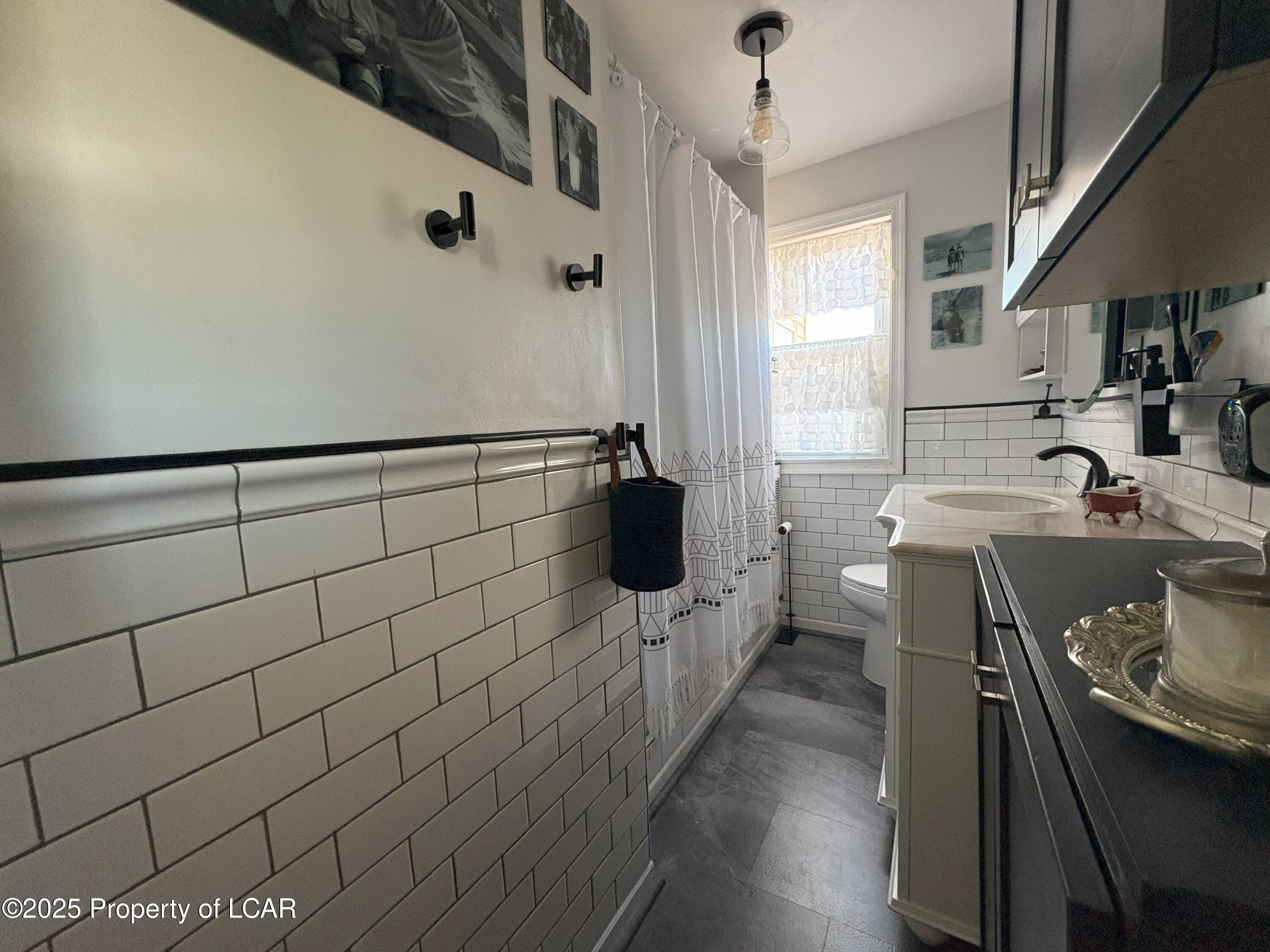 Wilkes-Barre, Pennsylvania 18705, United States, 3 Bedrooms Bedrooms, ,1 BathroomBathrooms,Residential,Active,85820