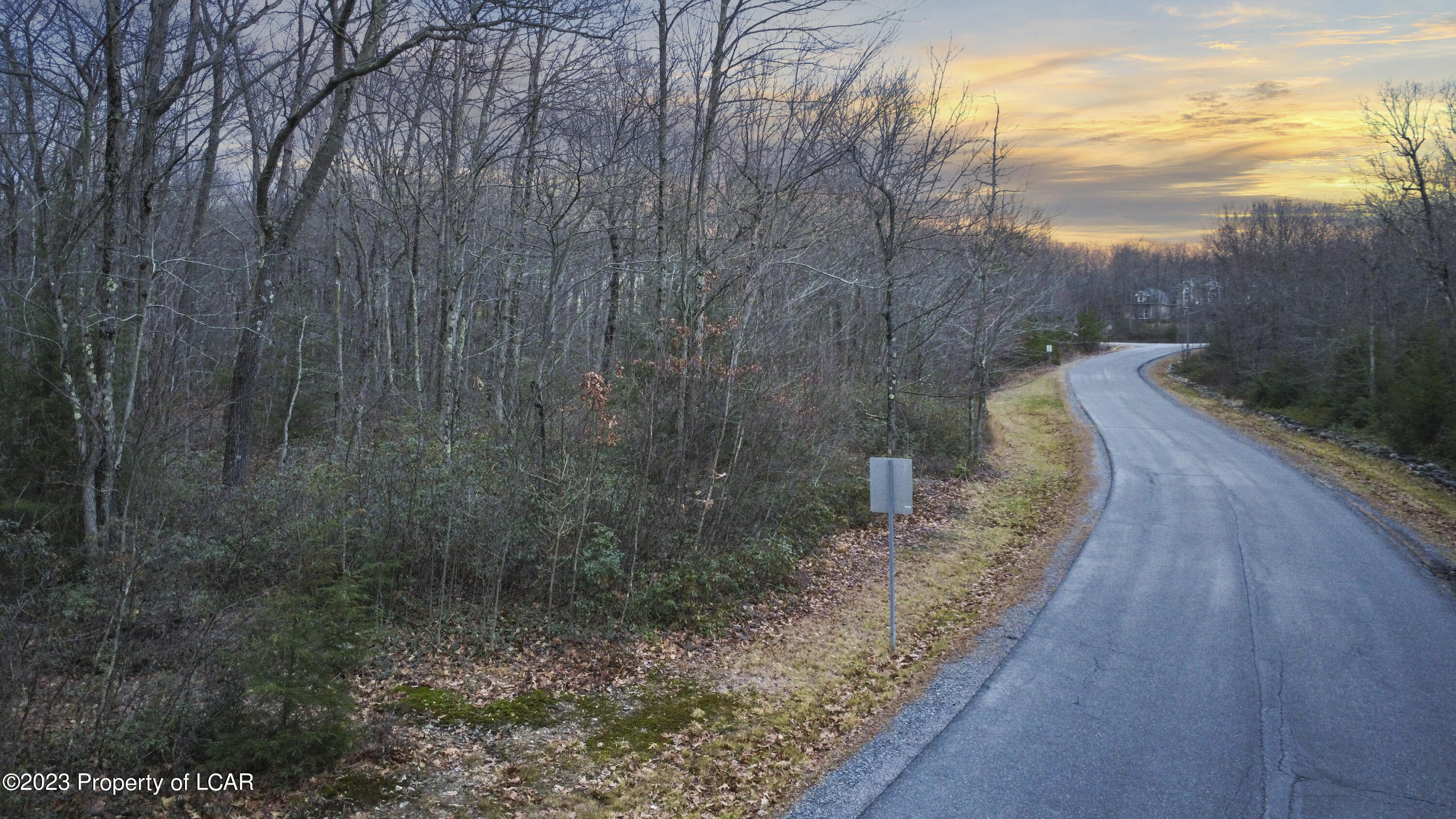 Sandspring Road, Bear Creek, Pennsylvania image 8