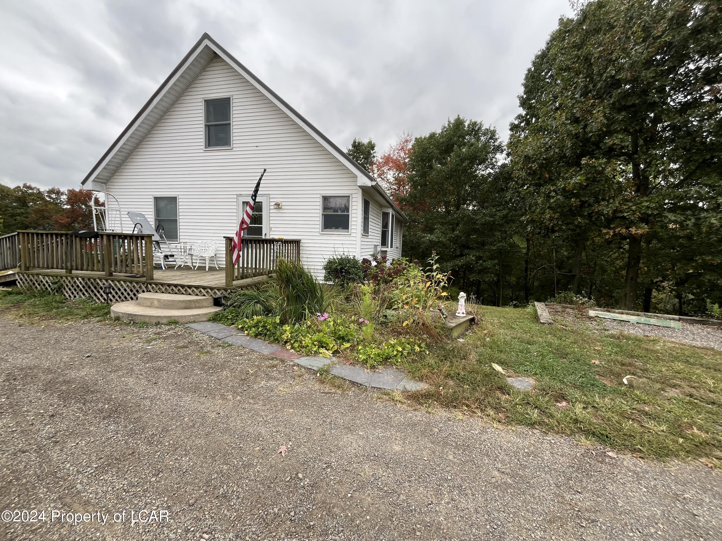 87 Yudiskys Road, Nescopeck, Pennsylvania image 2