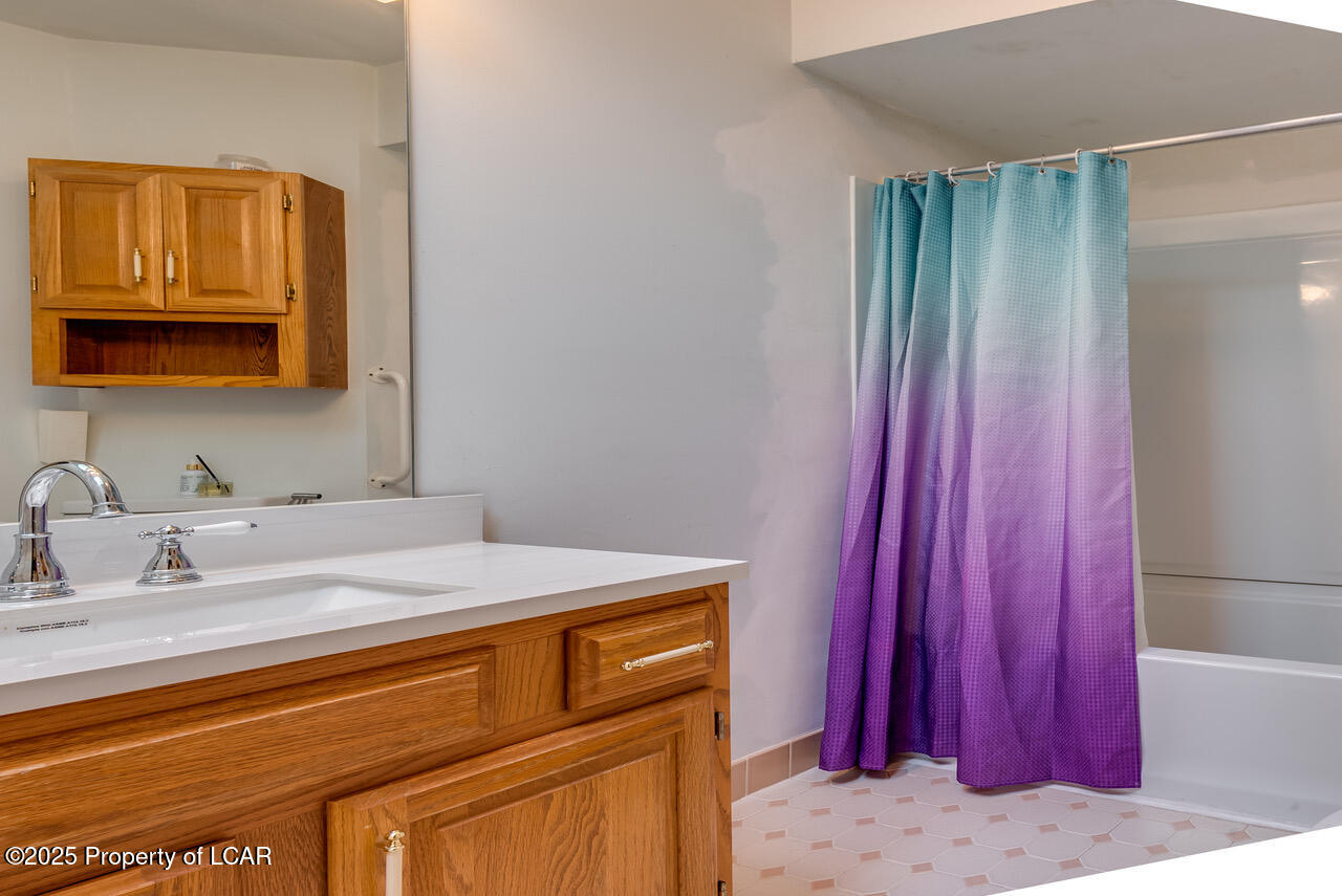 9 Flood Drive, Wilkes-Barre, Alaska image 20