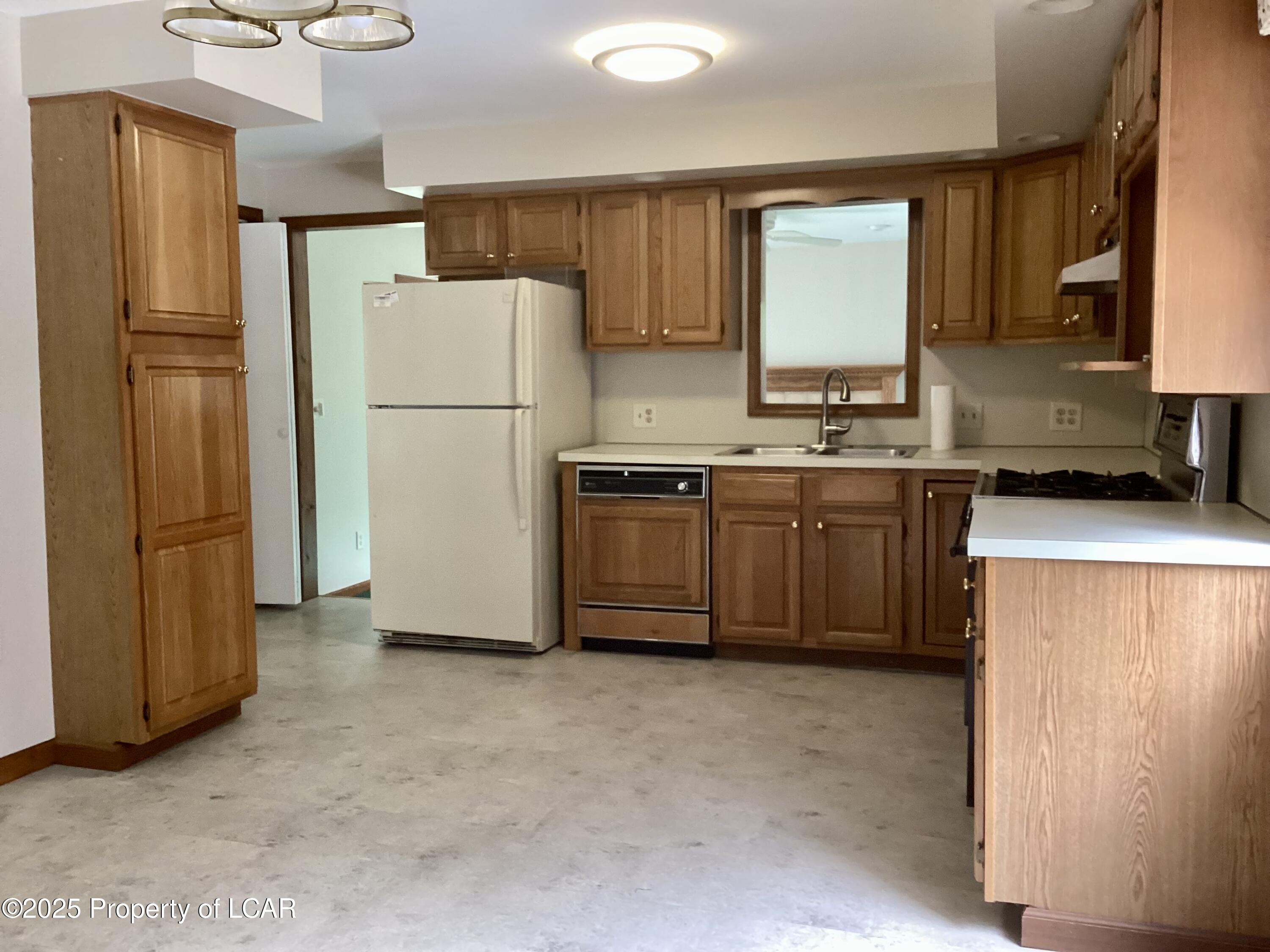 326 Warren Street, West Pittston, Alaska image 27