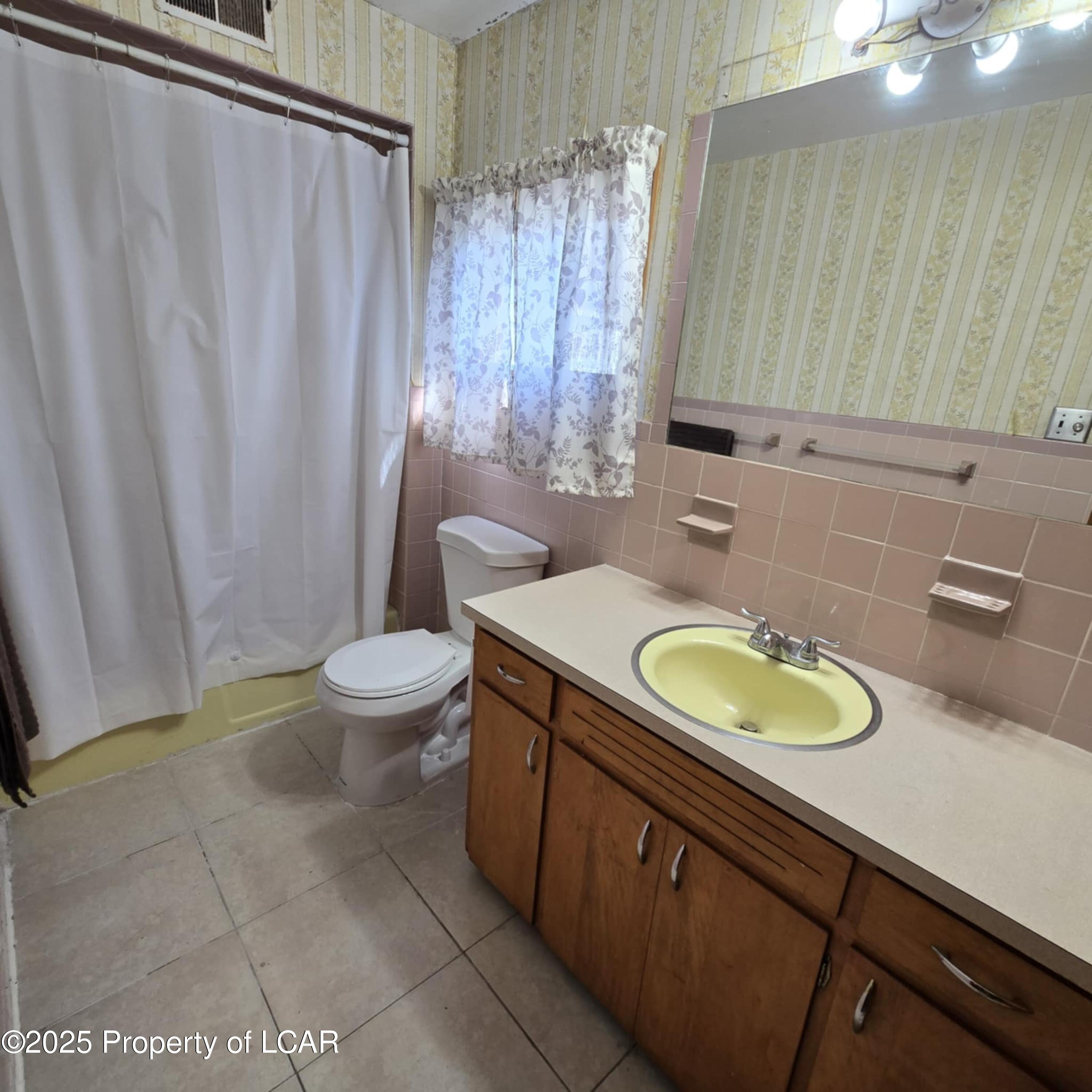 11 N Bruce Lane, Wilkes-Barre, Alaska image 15