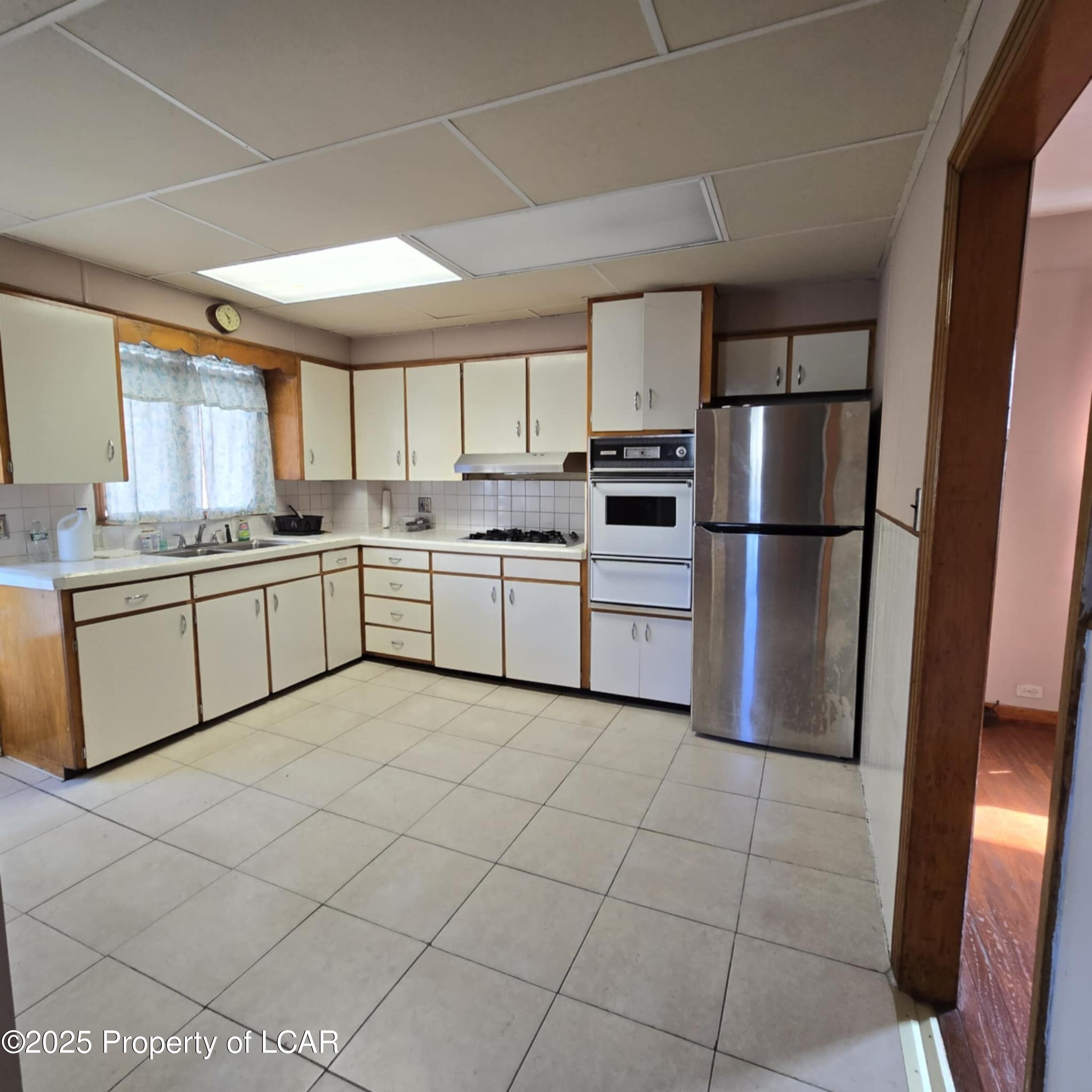 11 N Bruce Lane, Wilkes-Barre, Alaska image 8
