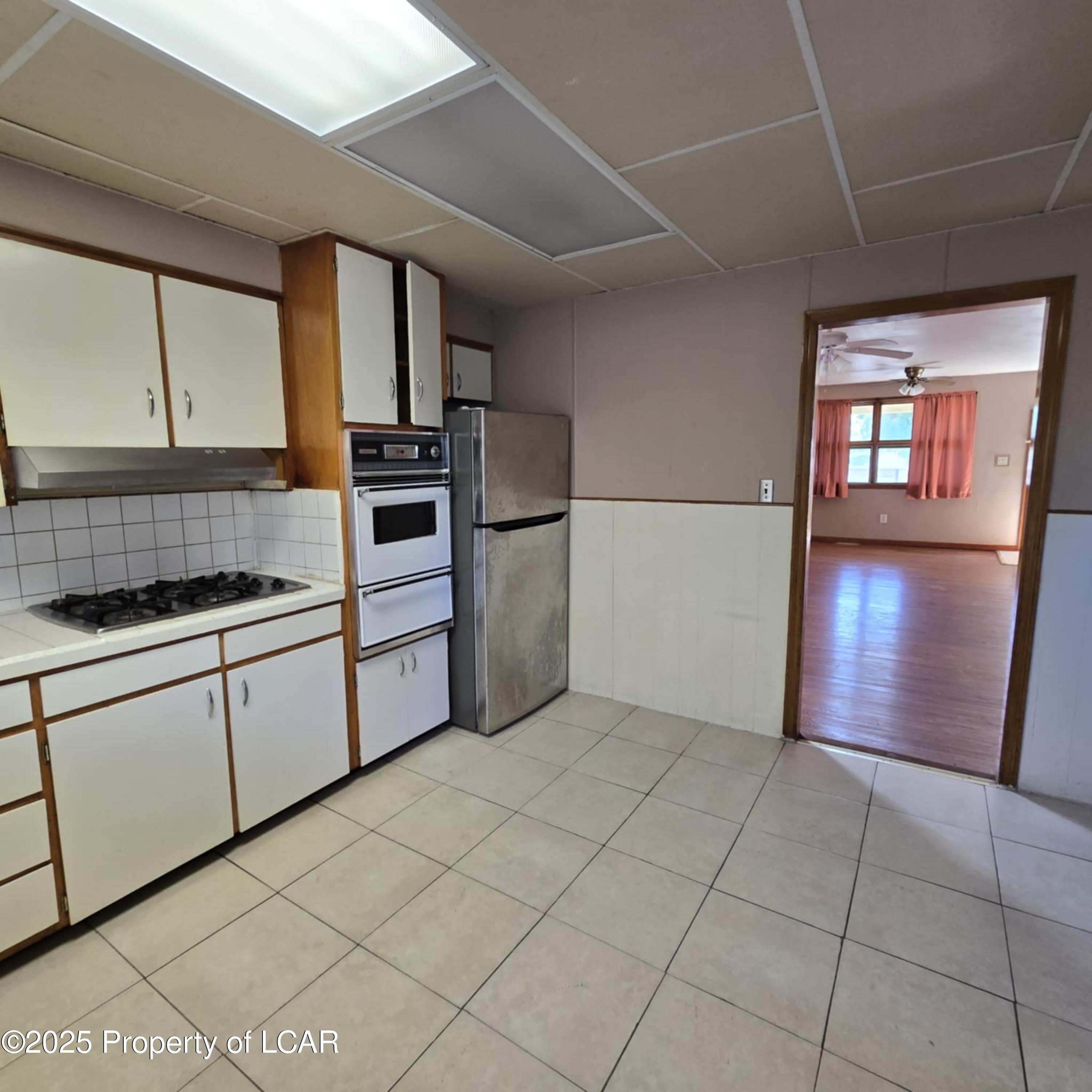 11 N Bruce Lane, Wilkes-Barre, Alaska image 11