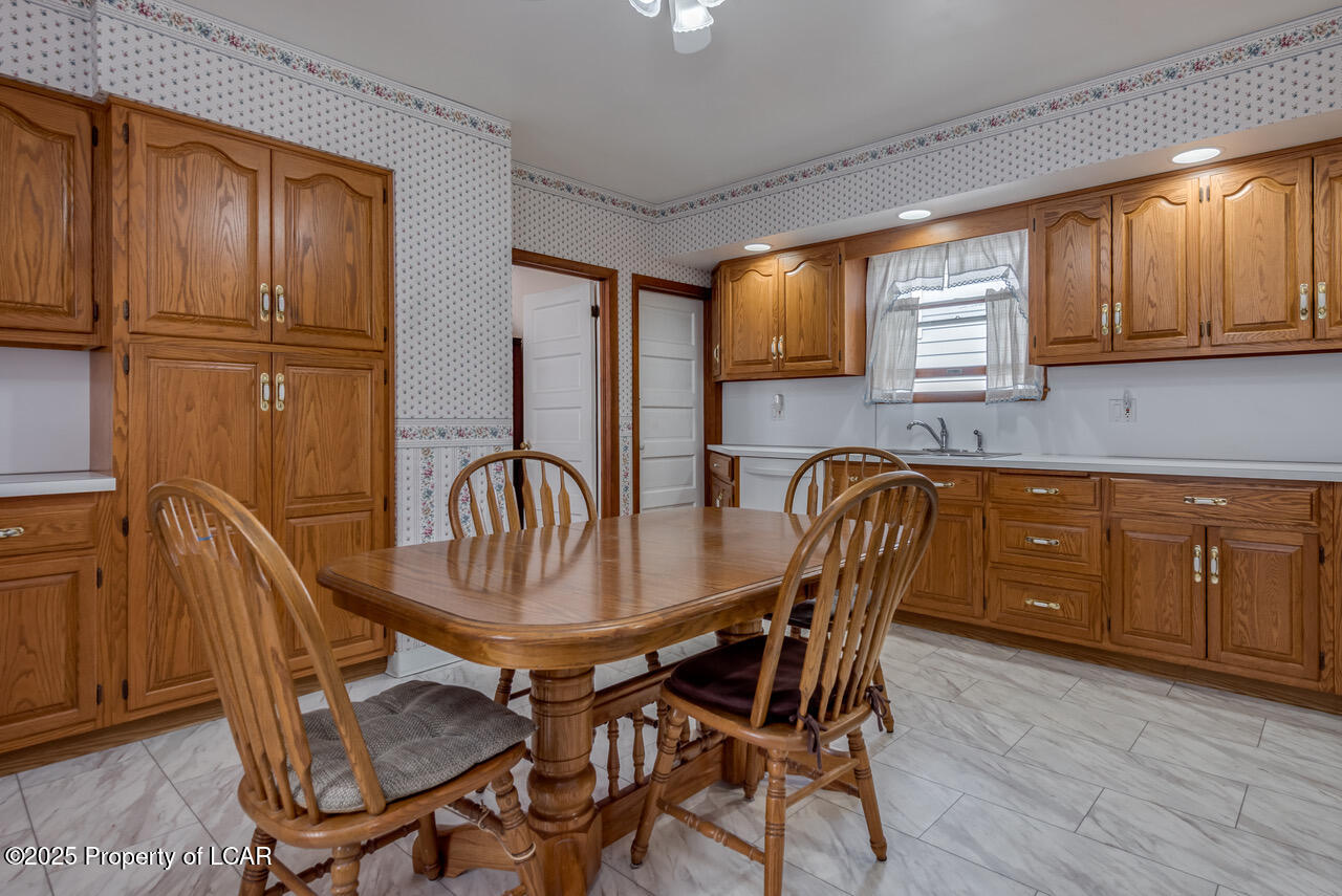 129 Everhart Street, Dupont, Alaska image 2