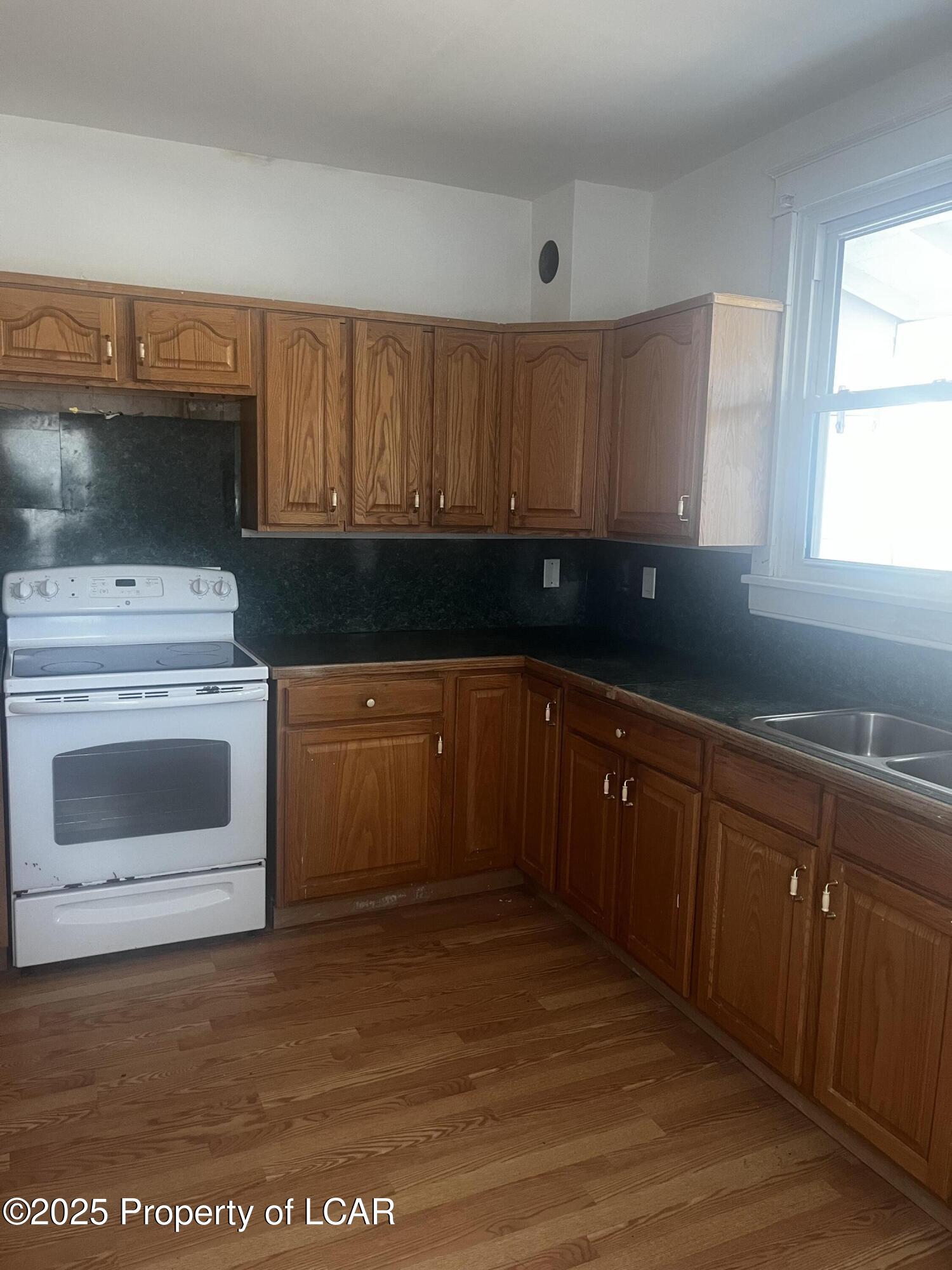 229 2nd Street, Frackville, Pennsylvania image 6