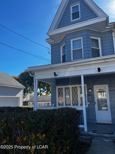 Homes For Sale - 322 Washington Street<br/> Frackville, PA 17931