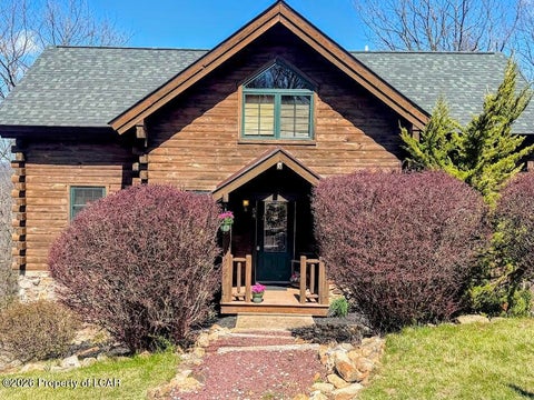 Homes For Sale - 54 Summit Road<br/> Hazleton, PA 18202