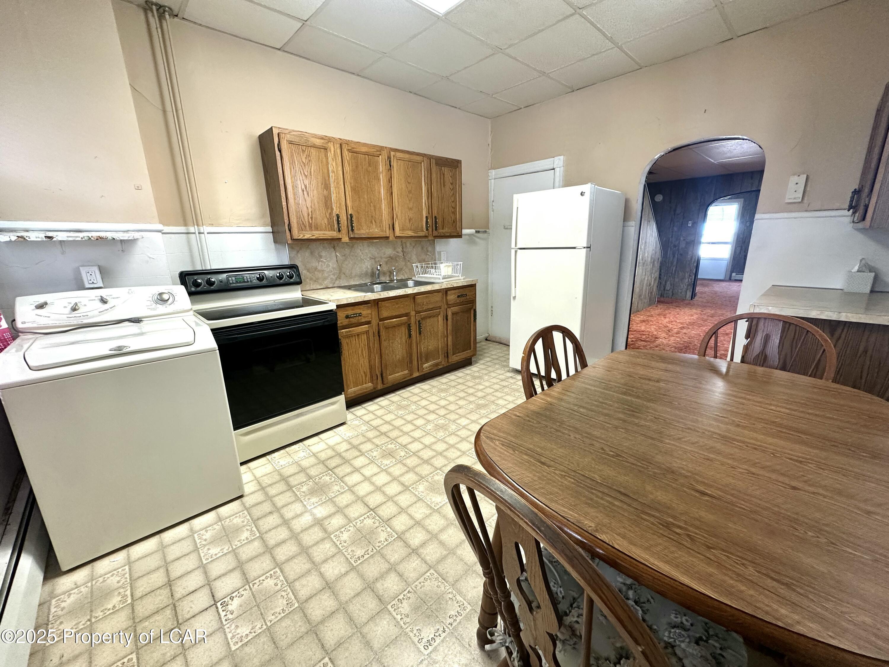 125 Laurel Street, Hazleton, Pennsylvania image 5