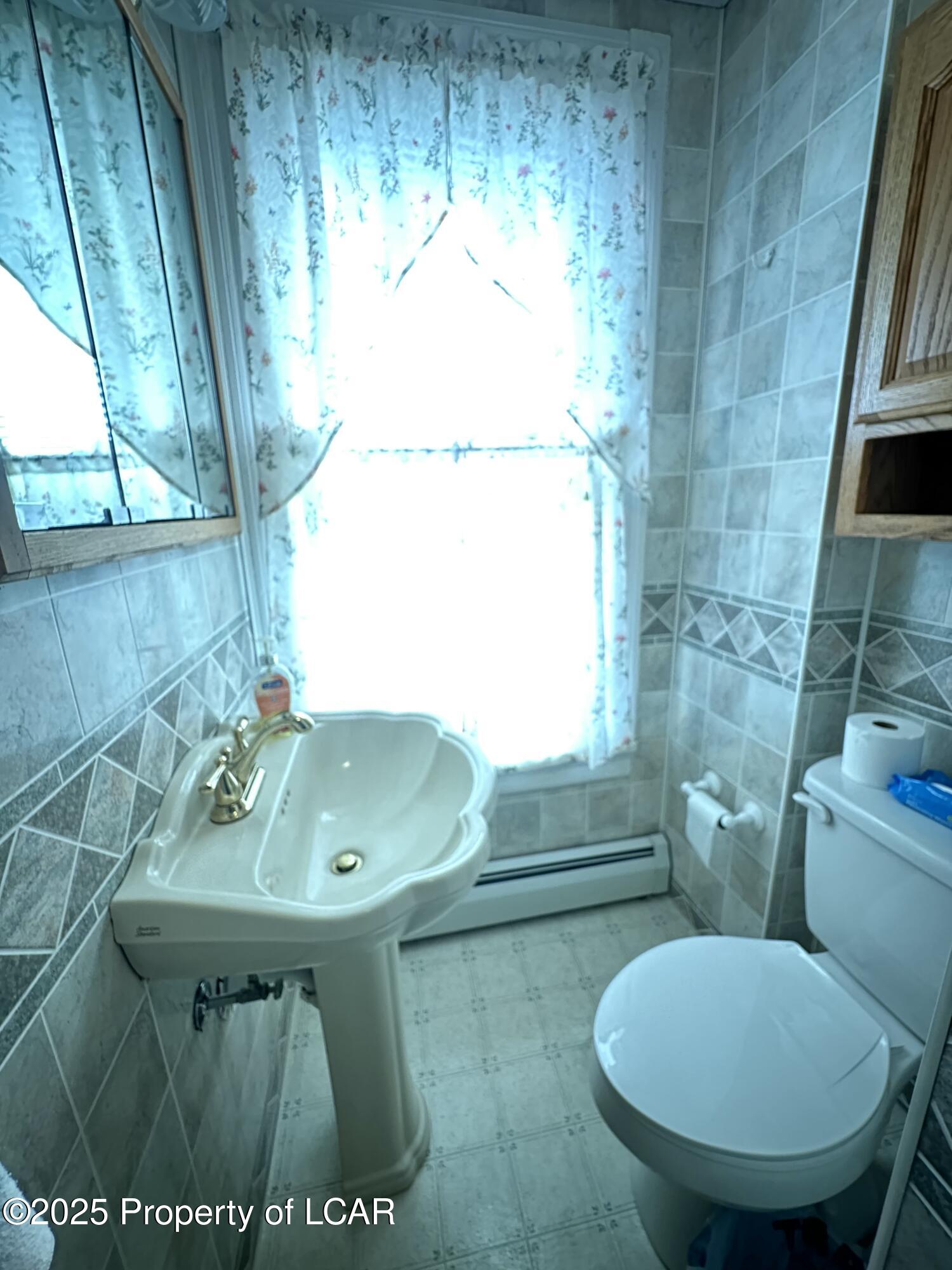 125 Laurel Street, Hazleton, Pennsylvania image 11