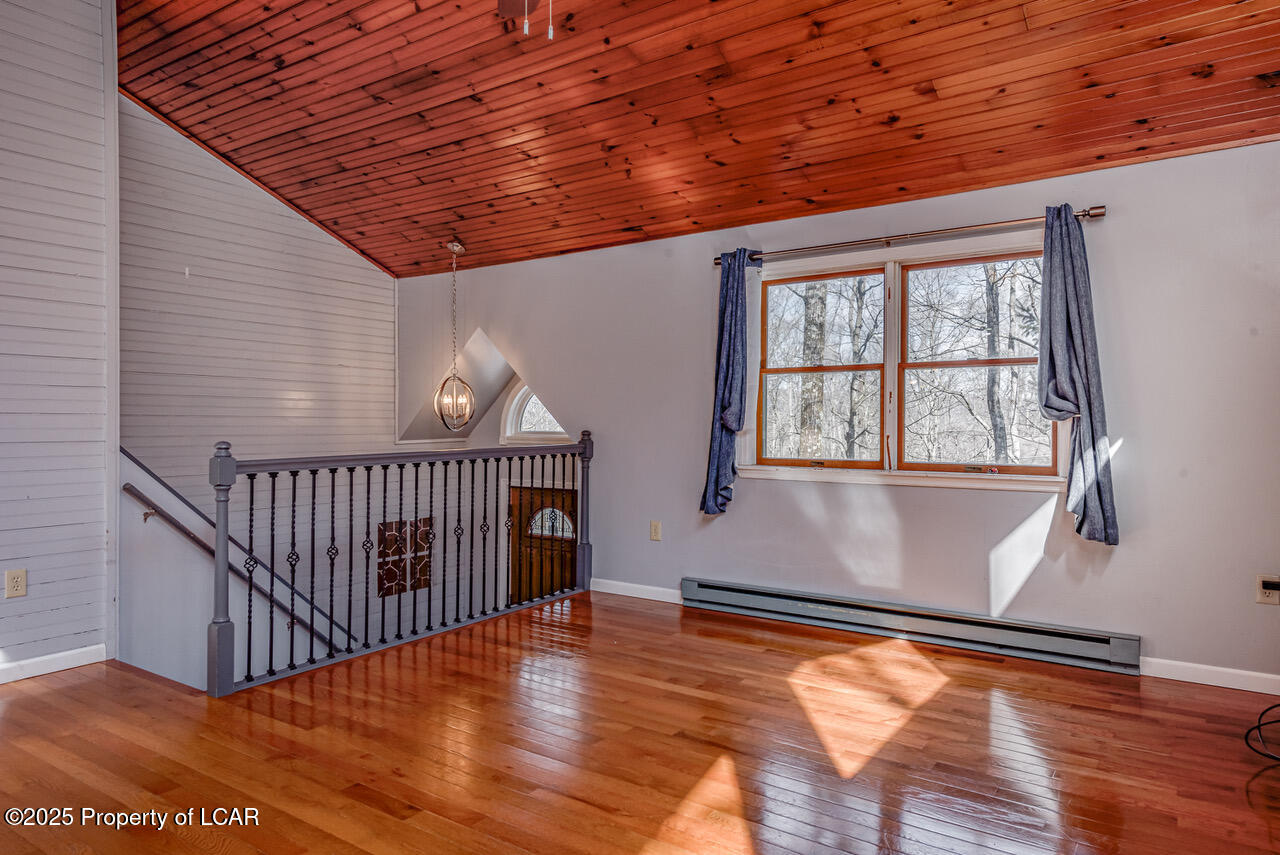 111 Buck Ridge Drive, Drums, Pennsylvania image 10