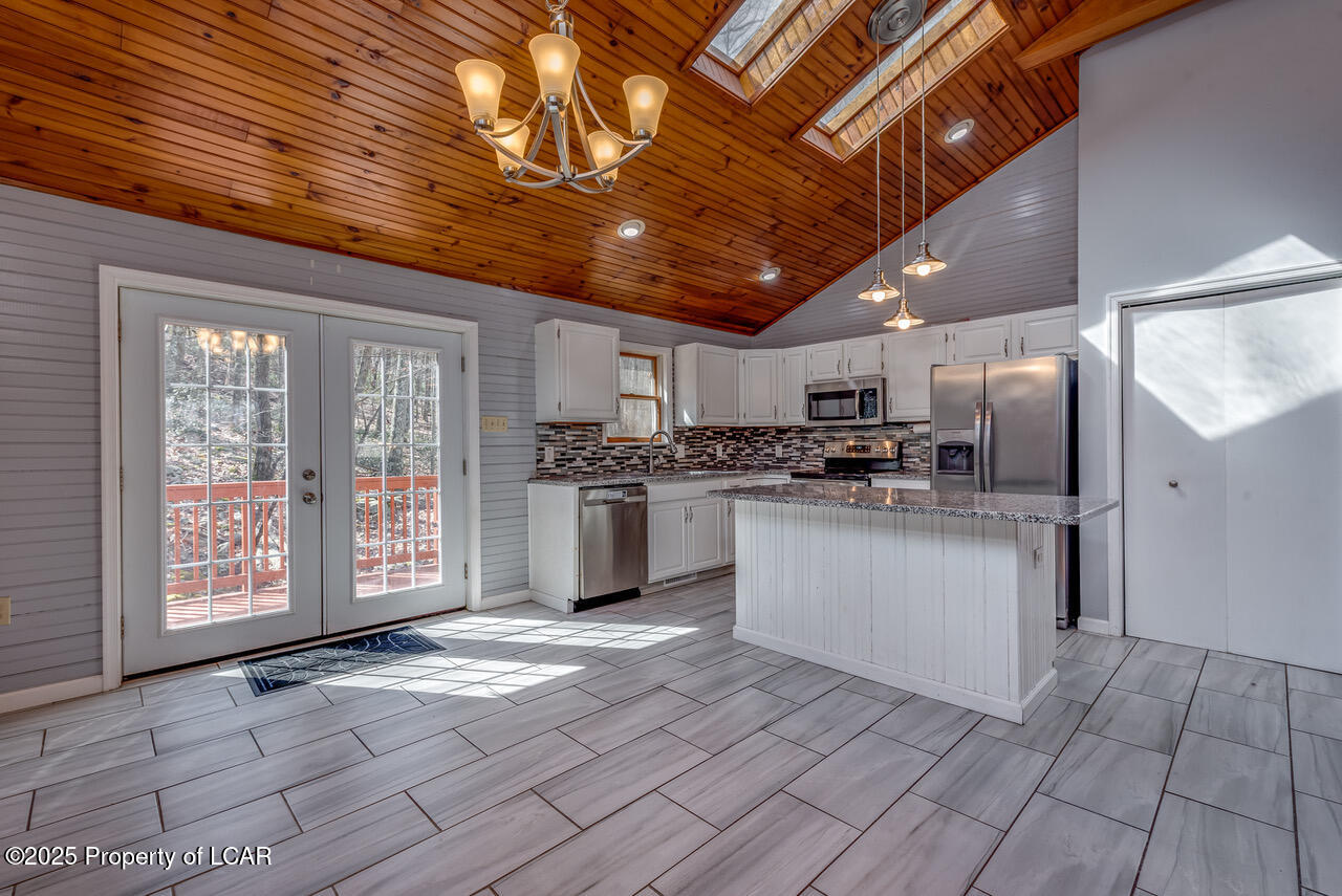 111 Buck Ridge Drive, Drums, Pennsylvania image 11