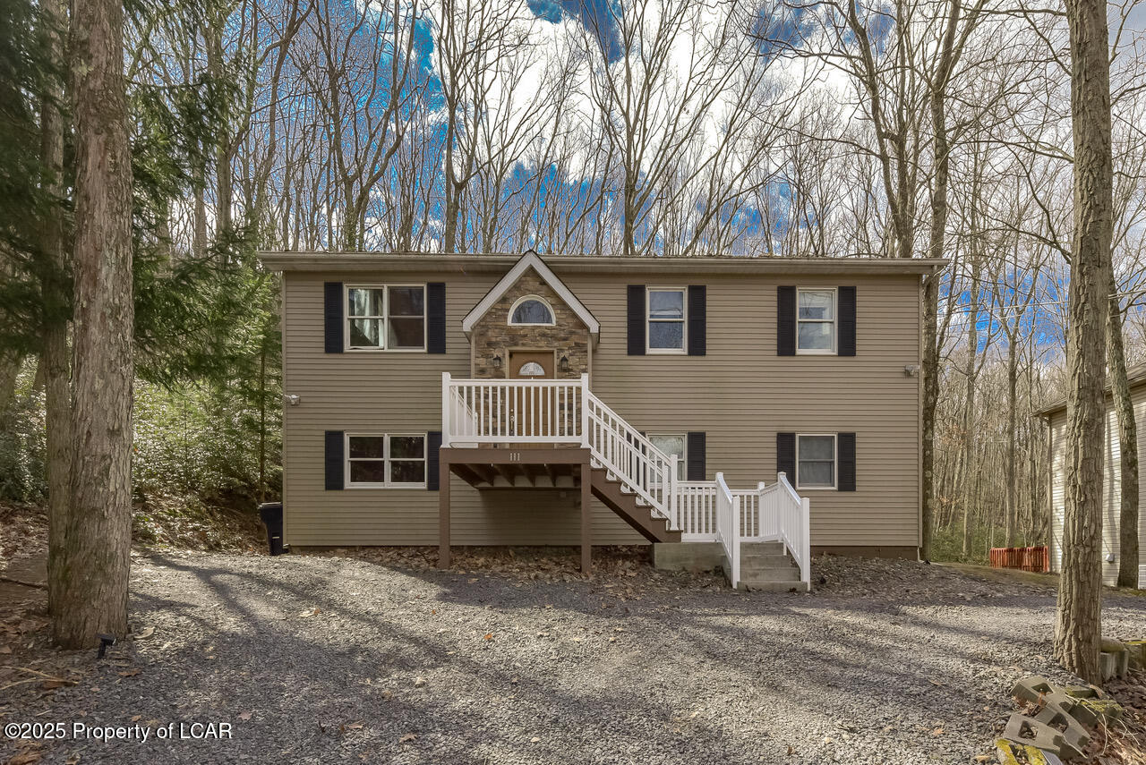 111 Buck Ridge Drive, Drums, Pennsylvania image 1