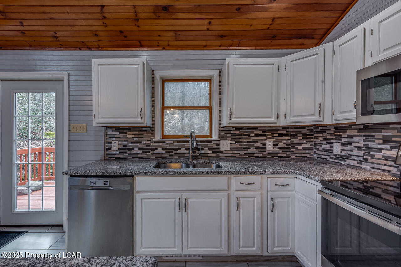 111 Buck Ridge Drive, Drums, Pennsylvania image 18