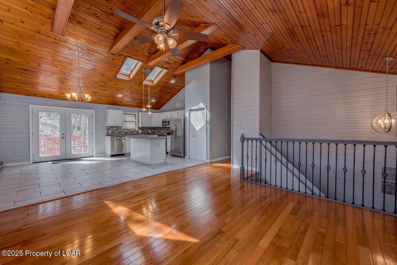111 Buck Ridge Drive, Drums, Pennsylvania image 12