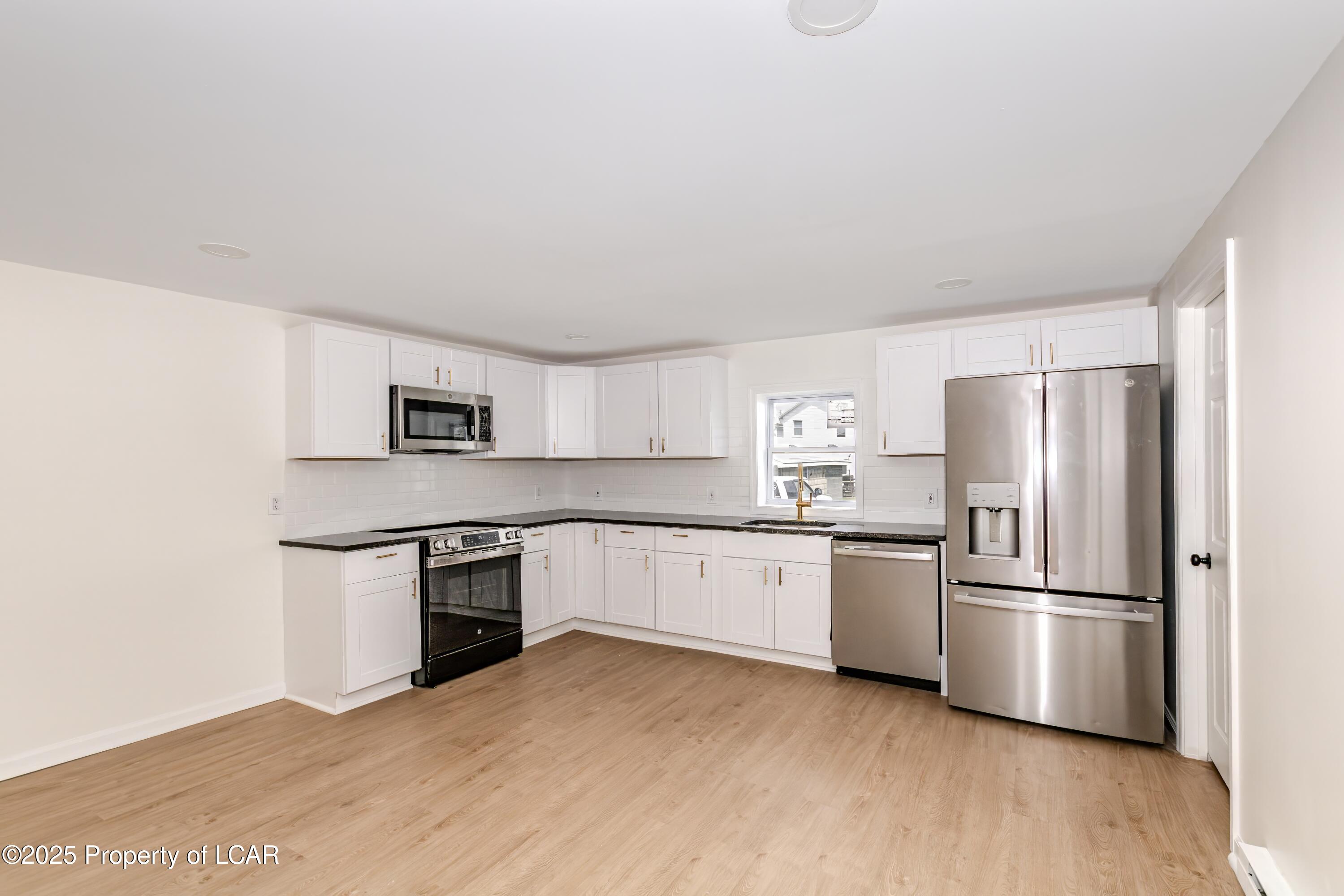 702 Jenkins Street, West Pittston, Alaska image 9