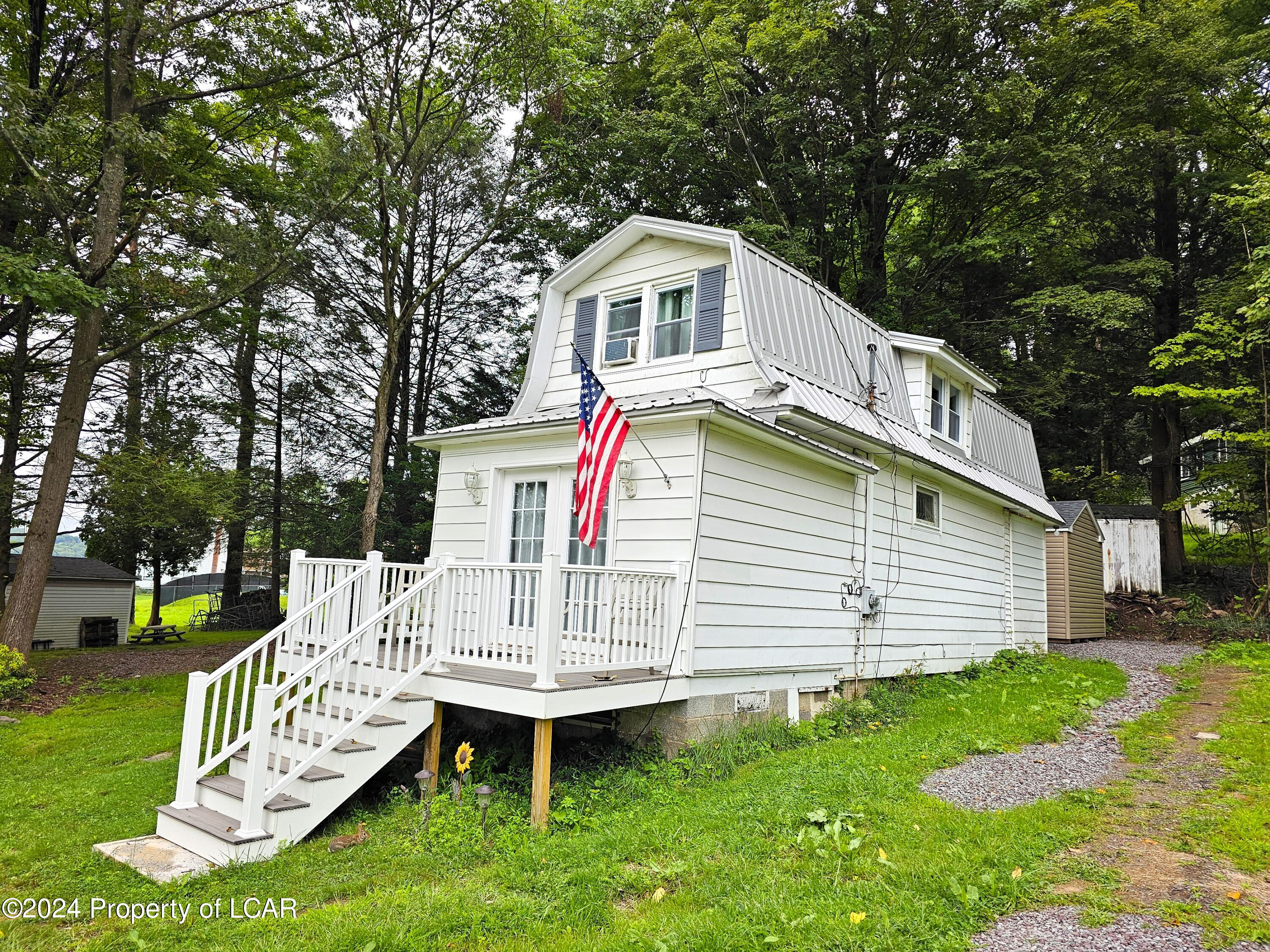 14 May Avenue, Harveys Lake, Pennsylvania image 1