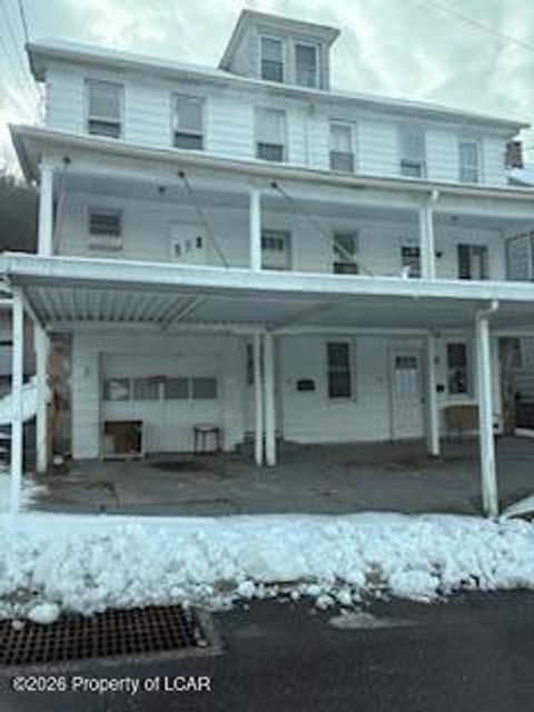 Multifamily For Sale - 101 105 Ridge Street<br/> Nesquehoning, PA 18240