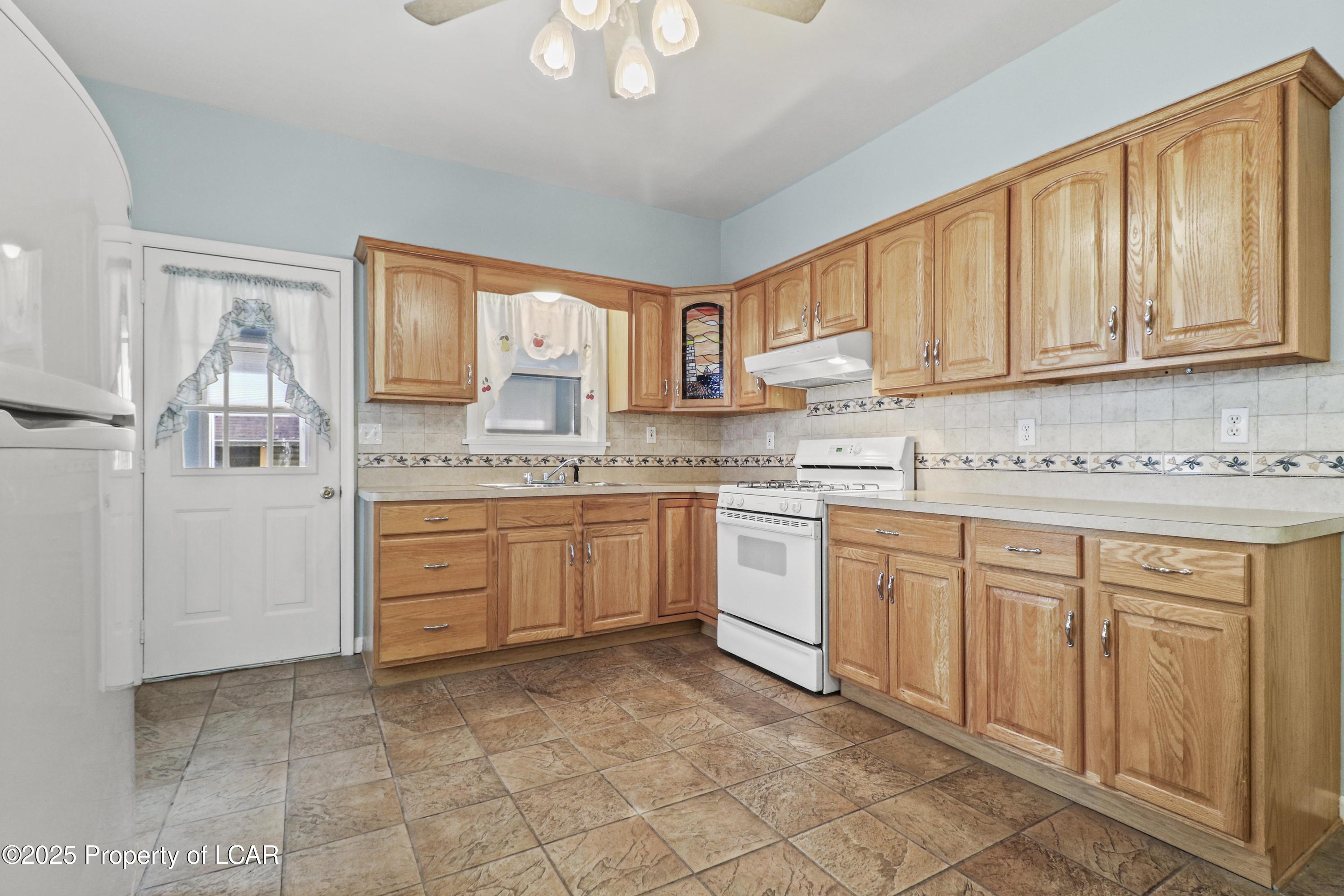 123 W Academy Street, Plymouth, Idaho image 12