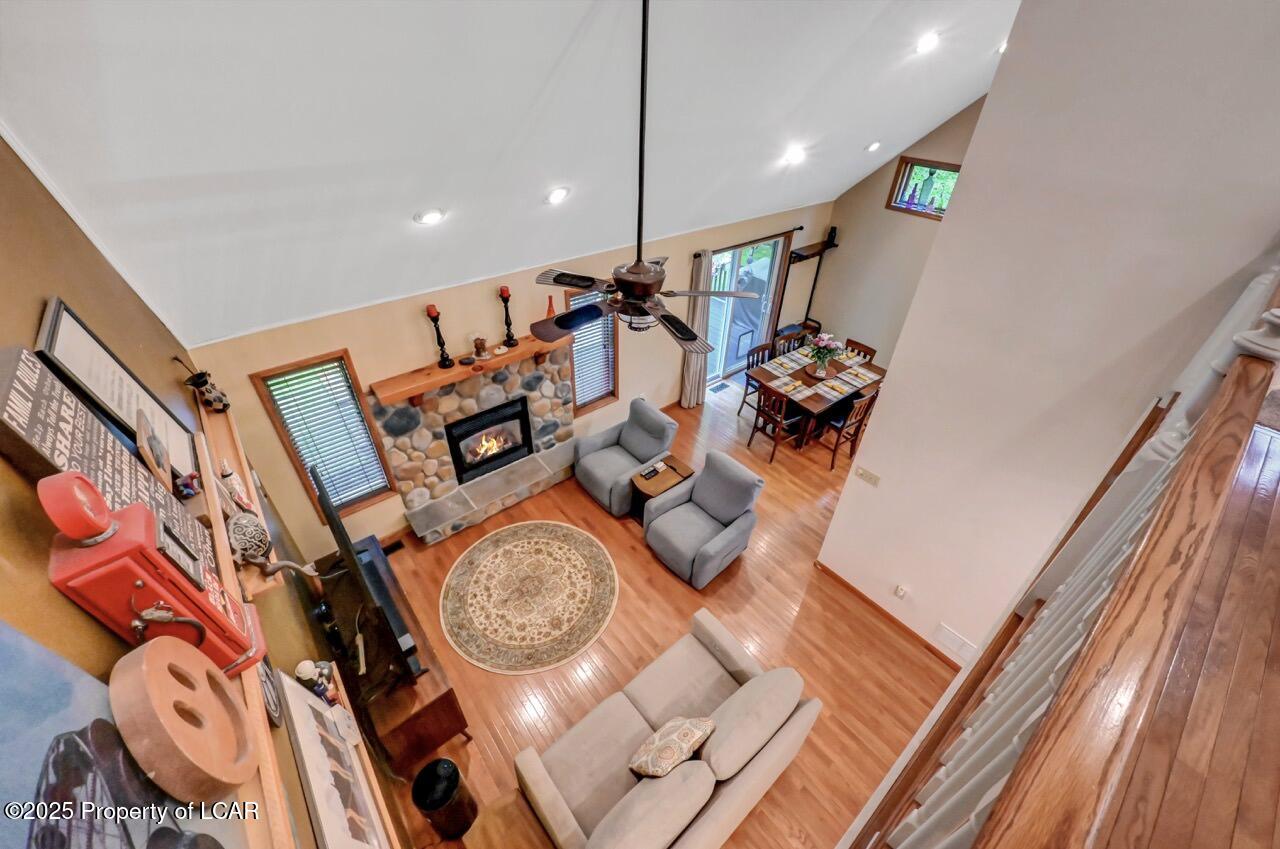 2 Tommys Court, Drums, Texas image 29
