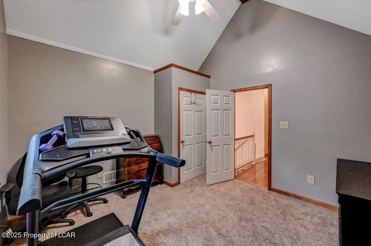 2 Tommys Court, Drums, Texas image 38