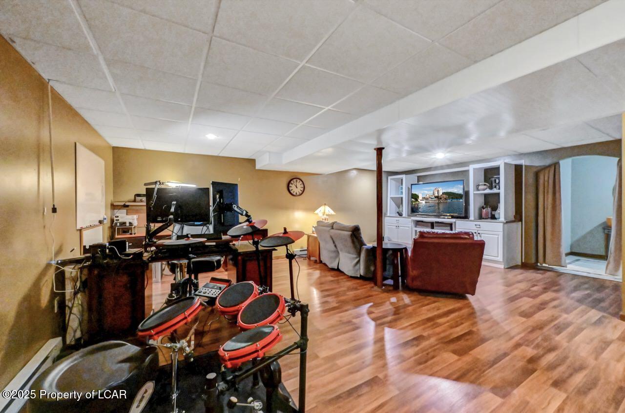 2 Tommys Court, Drums, Texas image 41