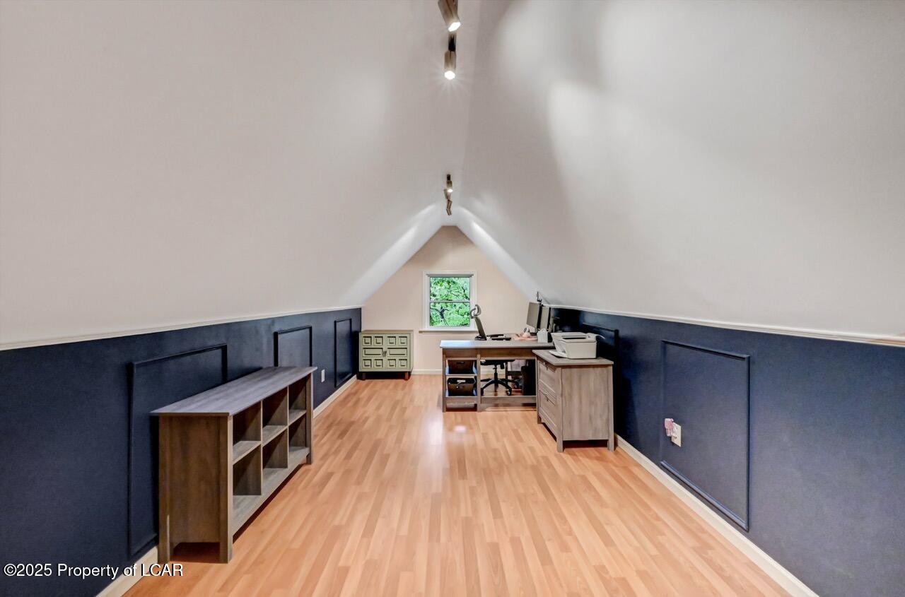 2 Tommys Court, Drums, Texas image 34