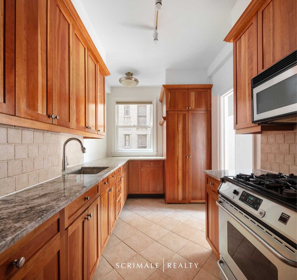 Photo of 330 West 72nd Street #8C, New York, NY 10023 (MLS # 11715400)