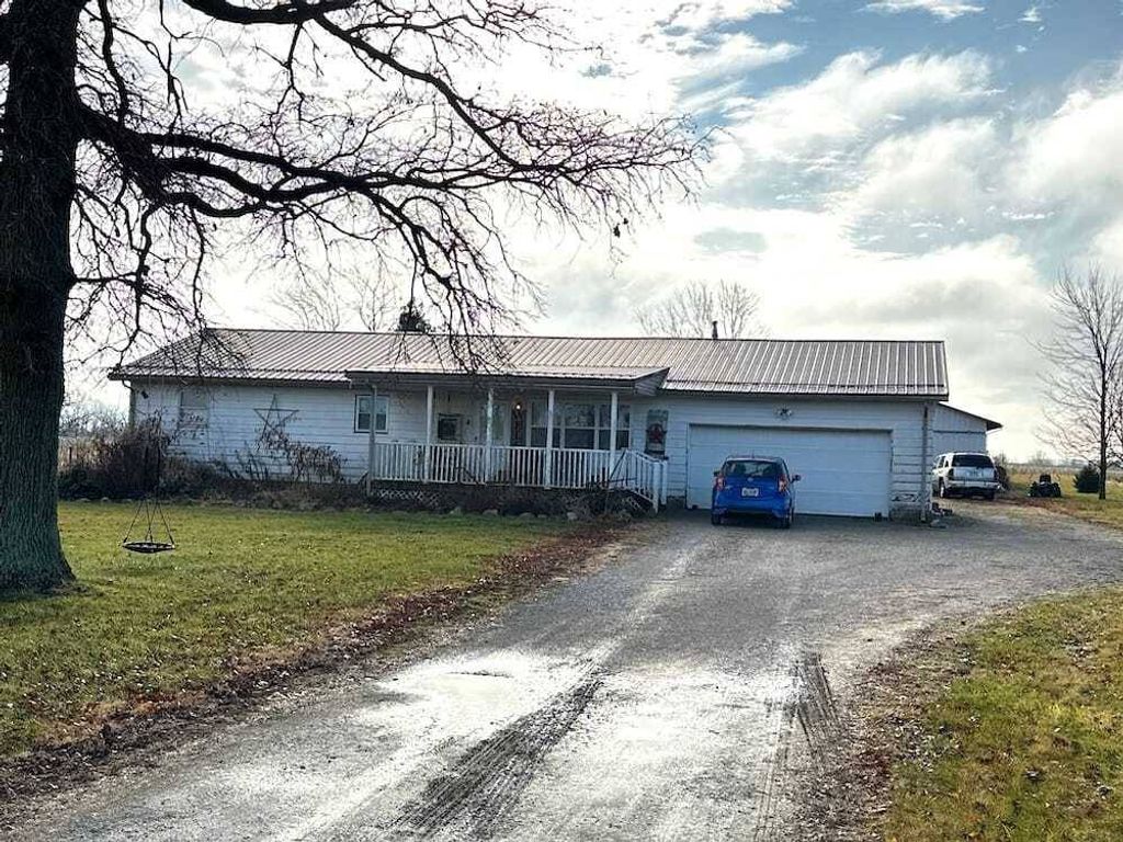 Photo of 4236 Myers NE Rd, Bloomingburg, OH 43106 (MLS # 11651333)