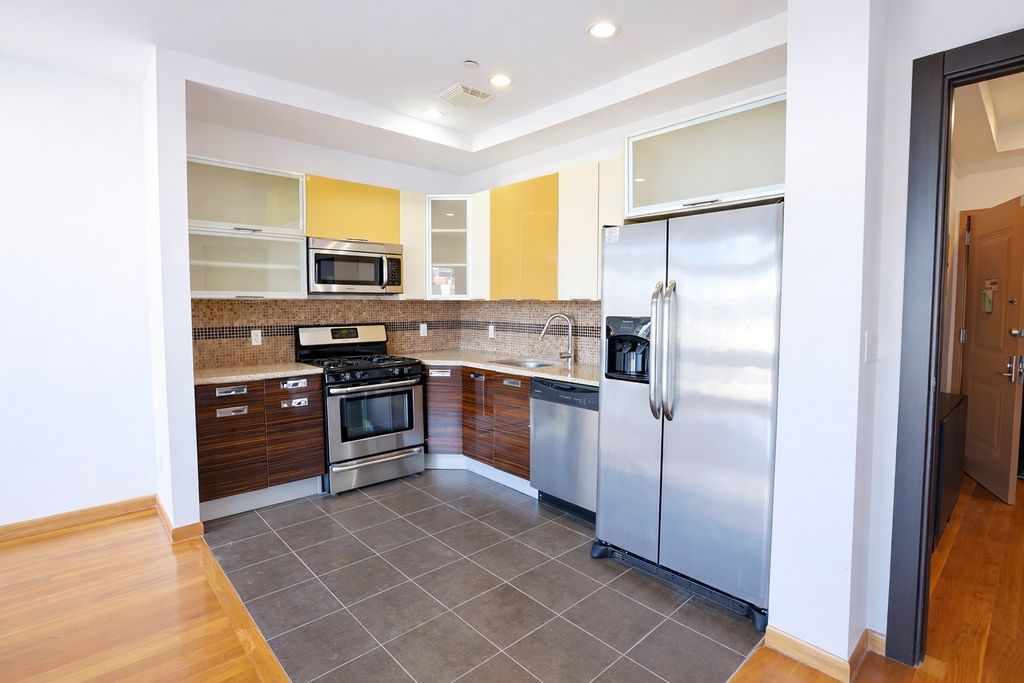 Photo of 3037 Brighton 6th Street #7, Brooklyn, NY 11235 (MLS # 11622651)