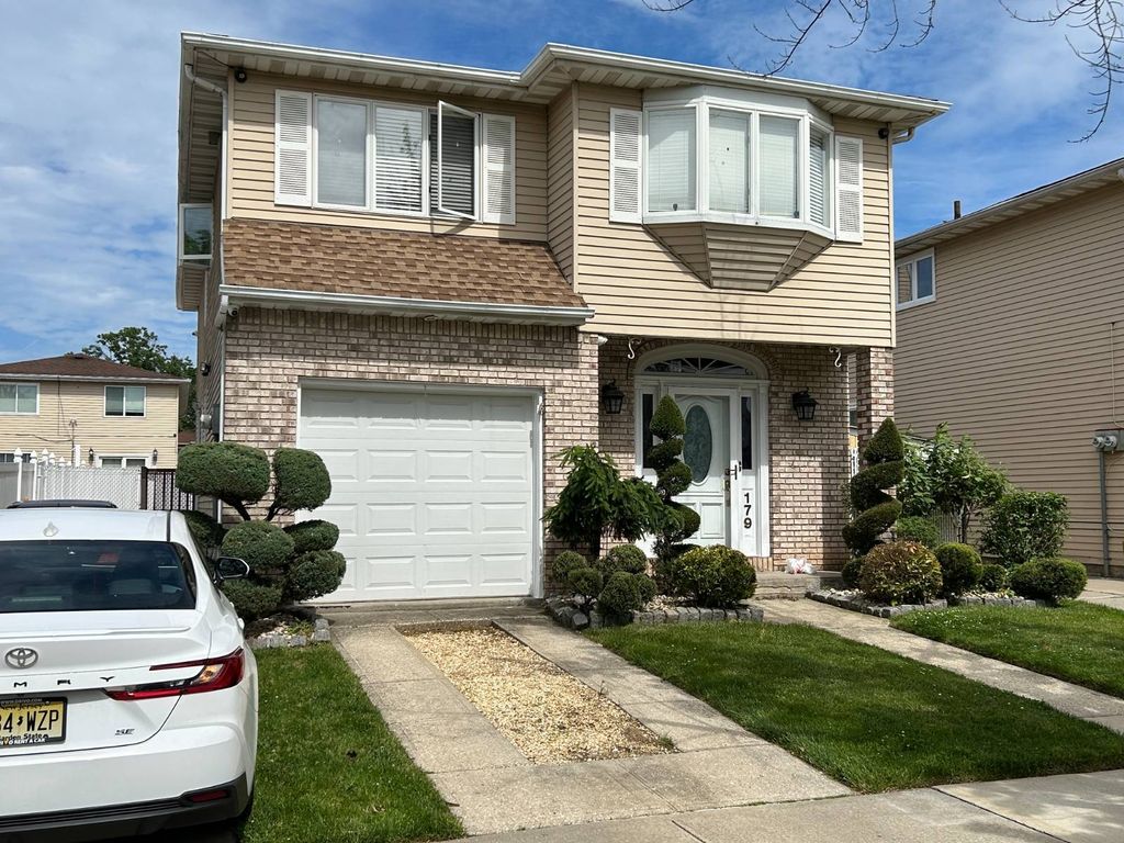 Photo of 179 Gervil Street, Staten Island, NY 10309 (MLS # 11791993)