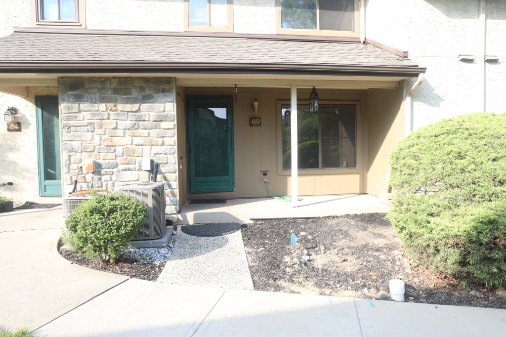 Photo of 65 Hampshire Dr, Plainsboro, NJ 08536 (MLS # 11933210)
