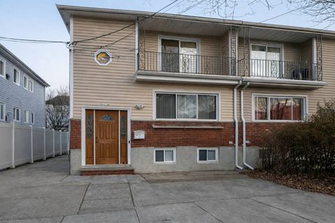 Photo of 14949 257th Street, Rosedale, NY 11422 (MLS # 11643167)