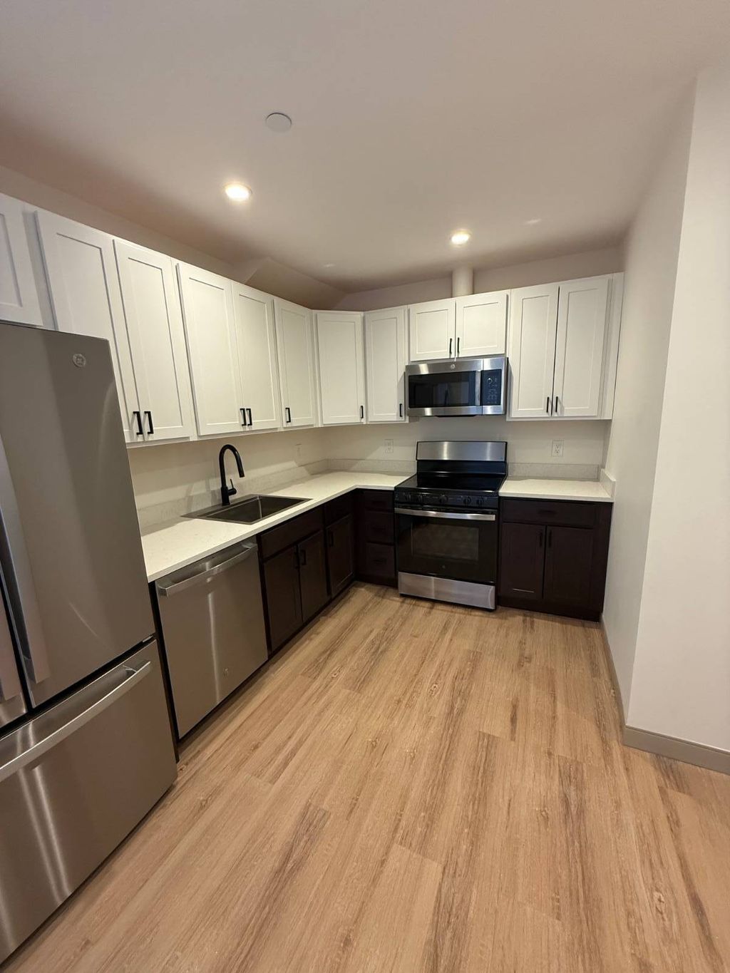 Photo of 1117 W Fayette Street #314, Syracuse, NY 13204 (MLS # 11655464)