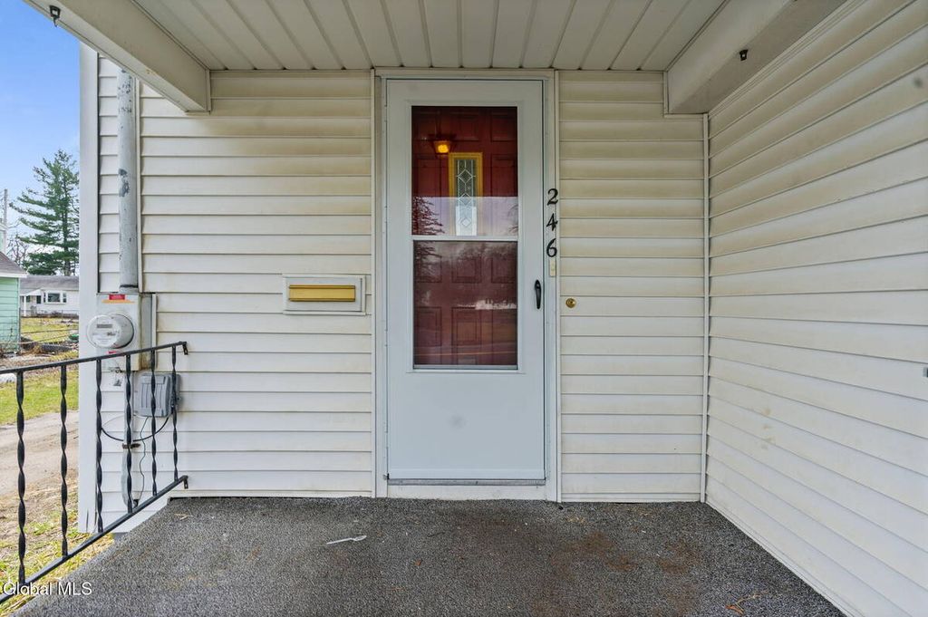 Photo of 246 E Campbell Road, Rotterdam, NY 12303 (MLS # 11684459)