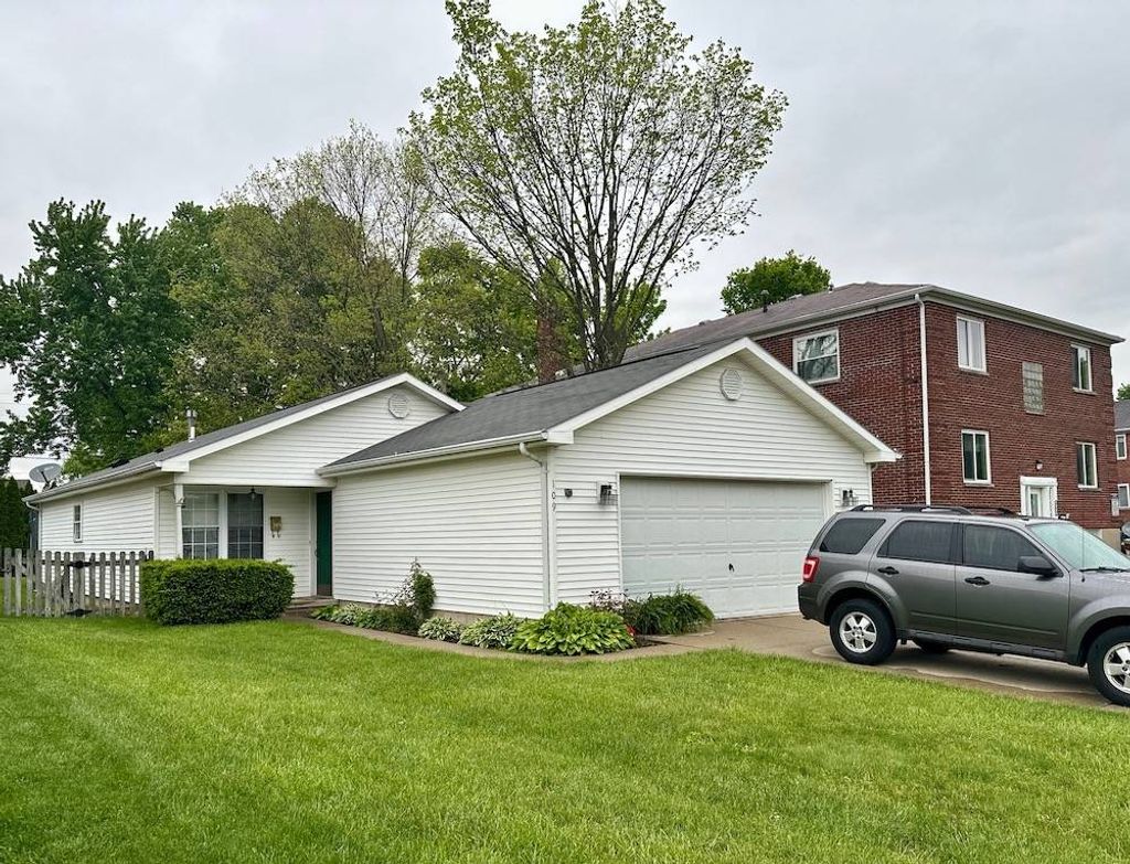 Photo of 109 Scott Ave, Vandalia, OH 45377 (MLS # 11740828)