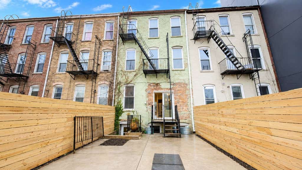 Photo of 1057 Jefferson Avenue, Brooklyn, NY 11221 (MLS # 11912861)