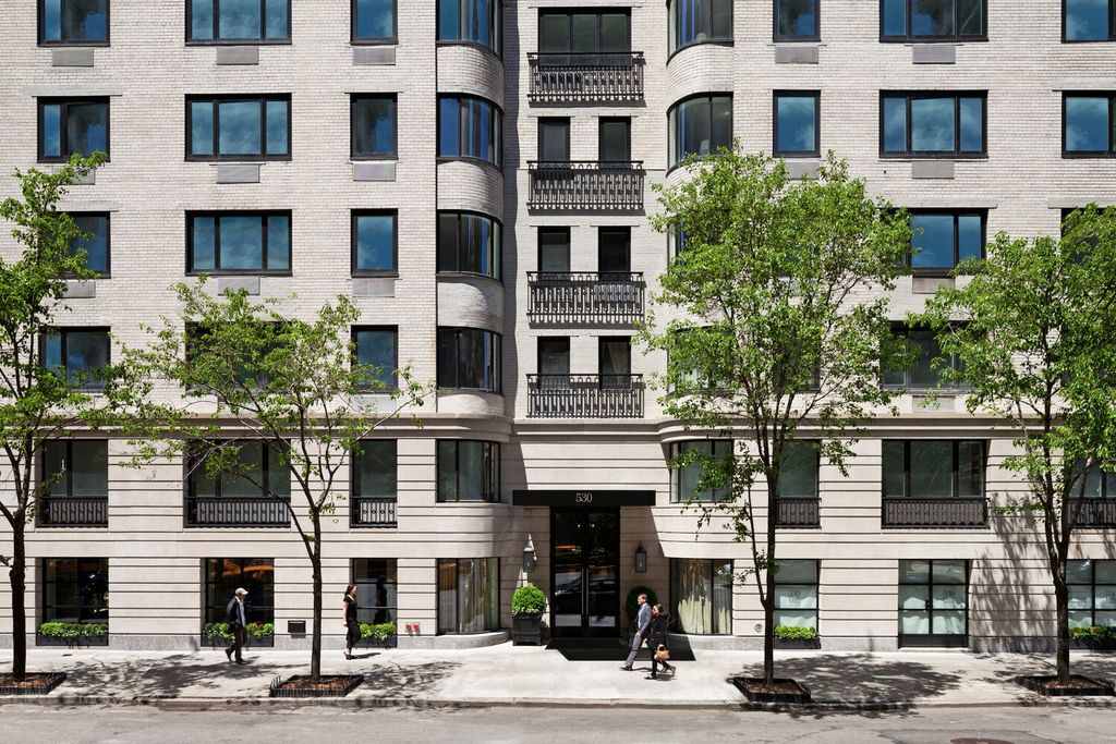 Photo of 530 Park Avenue #7D, New York, NY 10065 (MLS # 11641291)